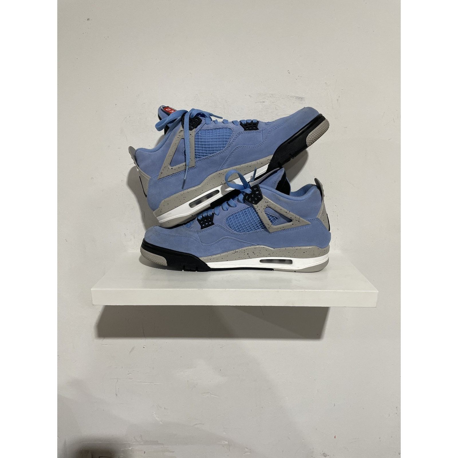 Jordan Brand JORDAN 4 RETRO UNIVERSITY BLUE SIZE 12 PREOWNED Size US 12 / EU 45 - 4 Thumbnail