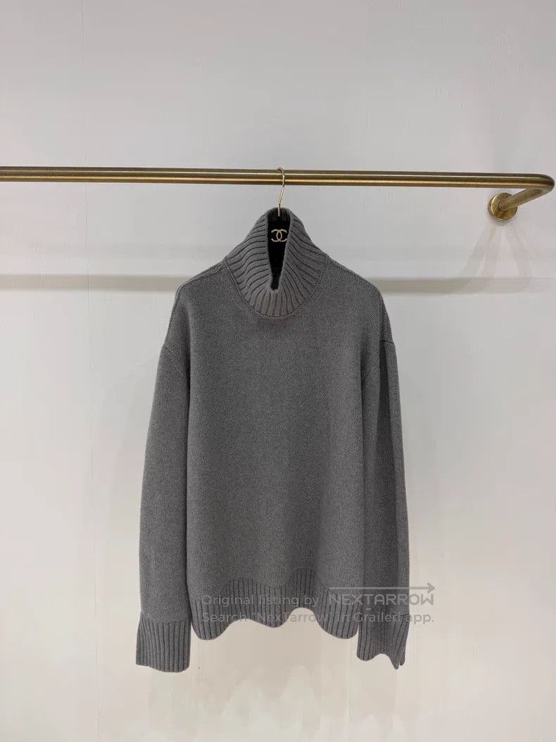 Loro Piana Loro Piana Loose Parksville High Neck Baby Cashmere Sweate Size M / US 6-8 / IT 42-44 - 1 Thumbnail