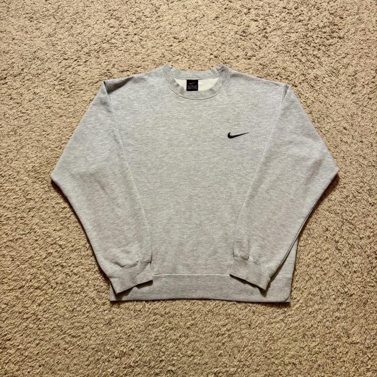 Nike Vintage Nike Swoosh Gray Embroidered Black Tag Sweatshirt Size US L / EU 52-54 / 3 - 5 Thumbnail