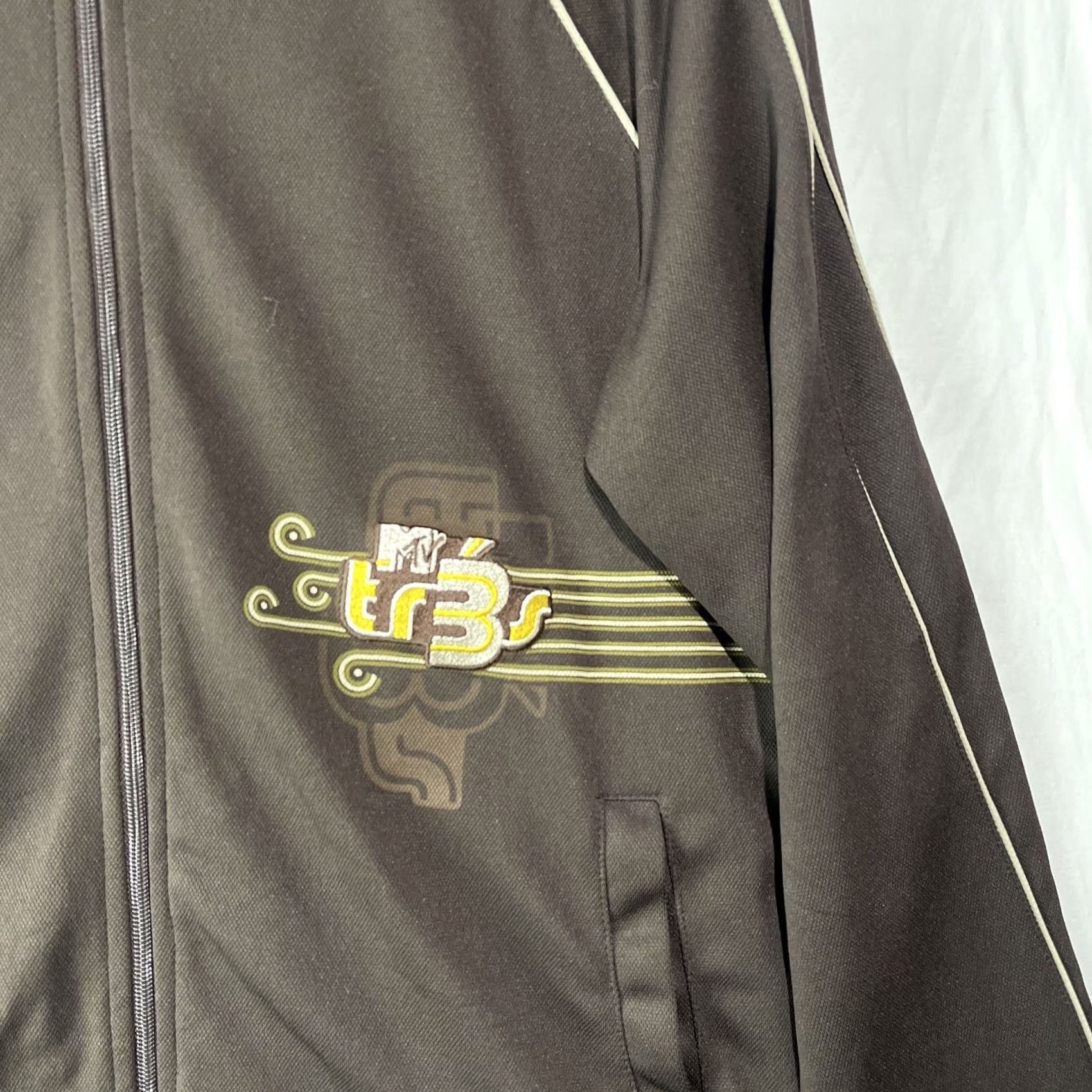 Vintage VINTAGE MTV TRACK JACKET Mens Large Brown Tres Latin Spanish Videos Y2K Full Zip Track Jacket Mens Large Brown Y2K Full Zip MTV Vintage Size US L / EU 52-54 / 3 - 5 Thumbnail