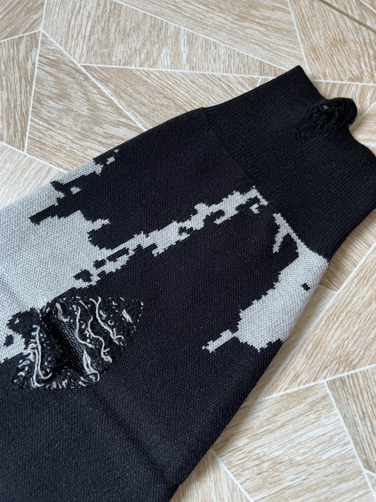 Other Y2K Grunge Distressed Knitted Sweater Glitch Art Gothic L Size US L / EU 52-54 / 3 - 8 Thumbnail