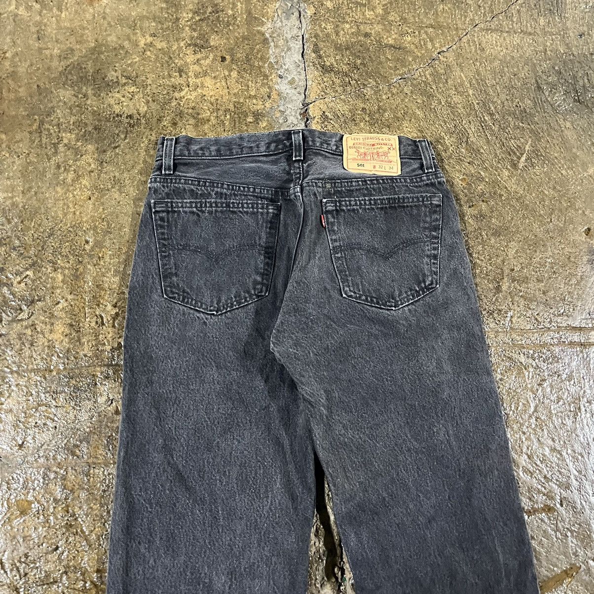 Levi's × Vintage Crazy Vintage 90s Levi's 501 Button Fly Made In USA Jeans Size US 30 / EU 46 - 4 Thumbnail