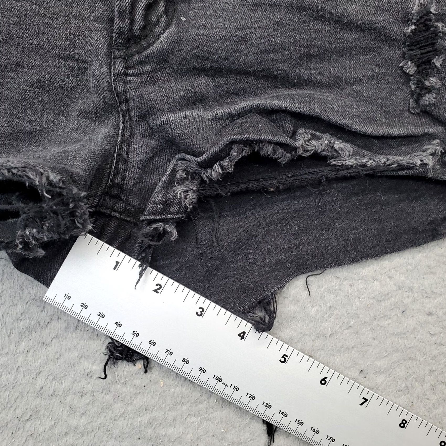 Denime Refuge Cut-Off Shorts Women Size 10 Black Denim Dark Wash Distressed Frayed Hem Size 32" / US 10 / IT 46 - 5 Thumbnail