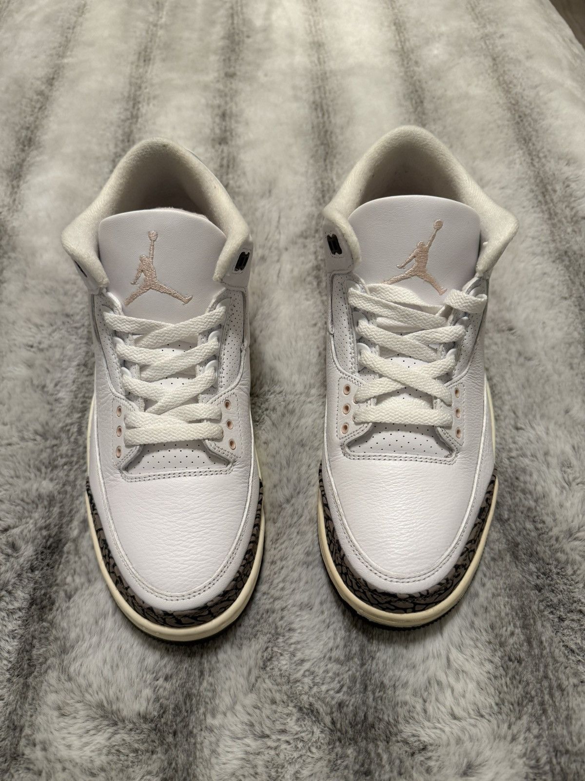Jordan Brand Air Jordan 3 Retro ‘Neapolitan’ Size US 10 / EU 43 - 3 Thumbnail