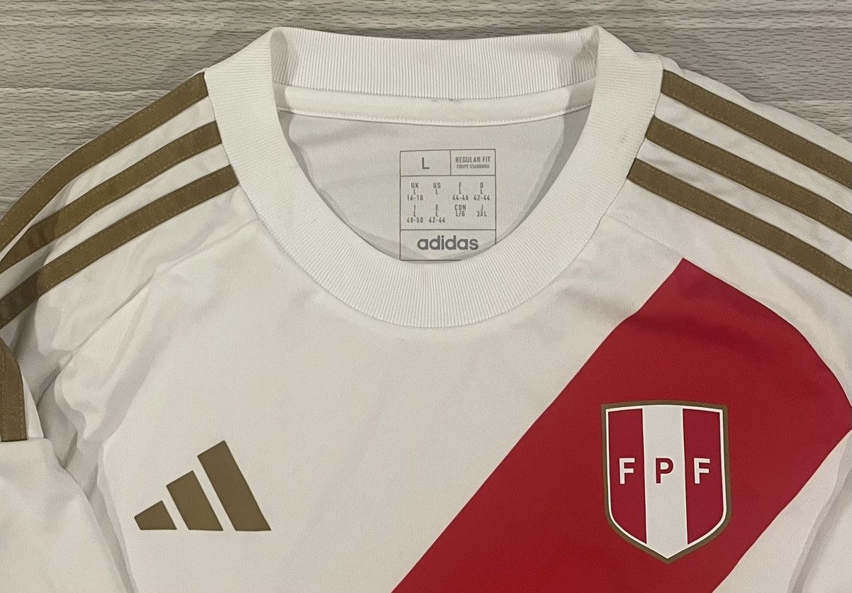 Adidas Adidas 2024/25 Peru National Team Soccer Jersey Men’s Large Size US L / EU 52-54 / 3 - 2 Thumbnail