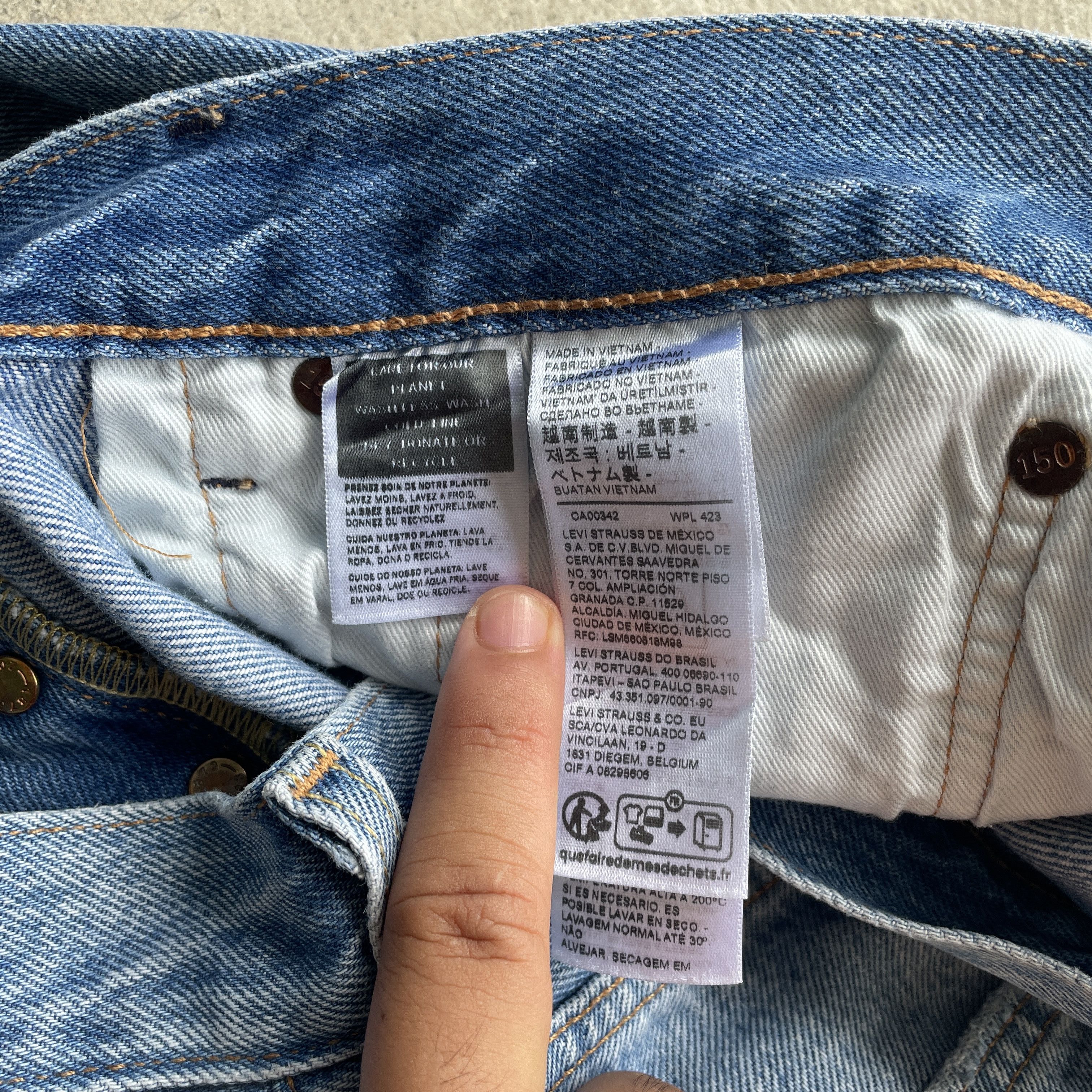 Levi's W34 LEVI’S BIG E DISTRESSED DENIM FADED RIPPED JEANS PANTS Size US 34 / EU 50 - 9 Thumbnail