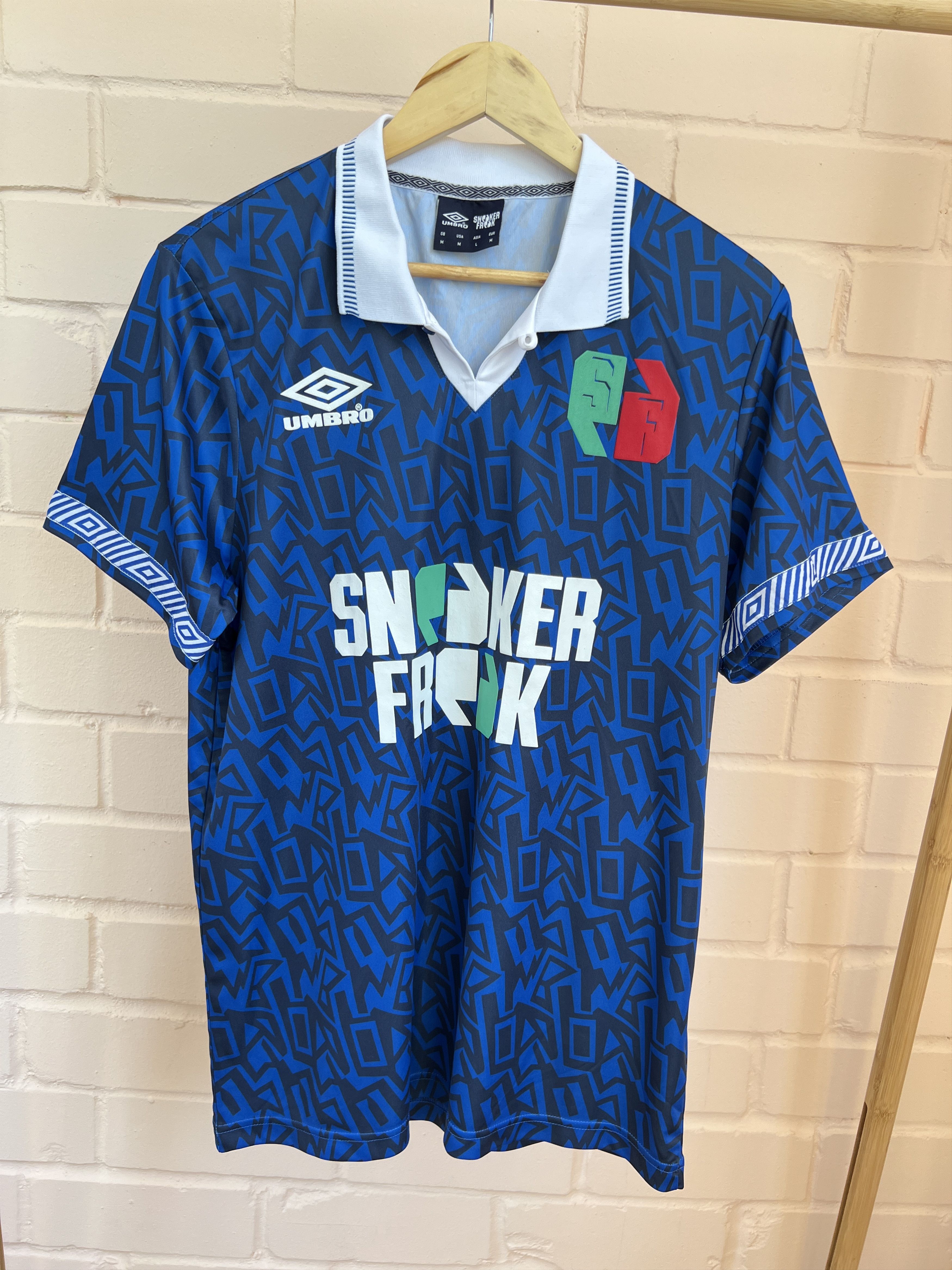 Umbro Rare Umbro Sneaker Freak Printed Jersey Shirt Blokecore Size US M / EU 48-50 / 2 - 4 Thumbnail