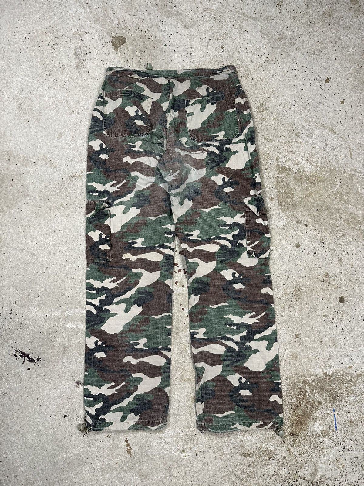 Other Vintage Y2K Washed Camo Distressed Baggy Cargo Pants Size US 30 / EU 46 - 2 Thumbnail