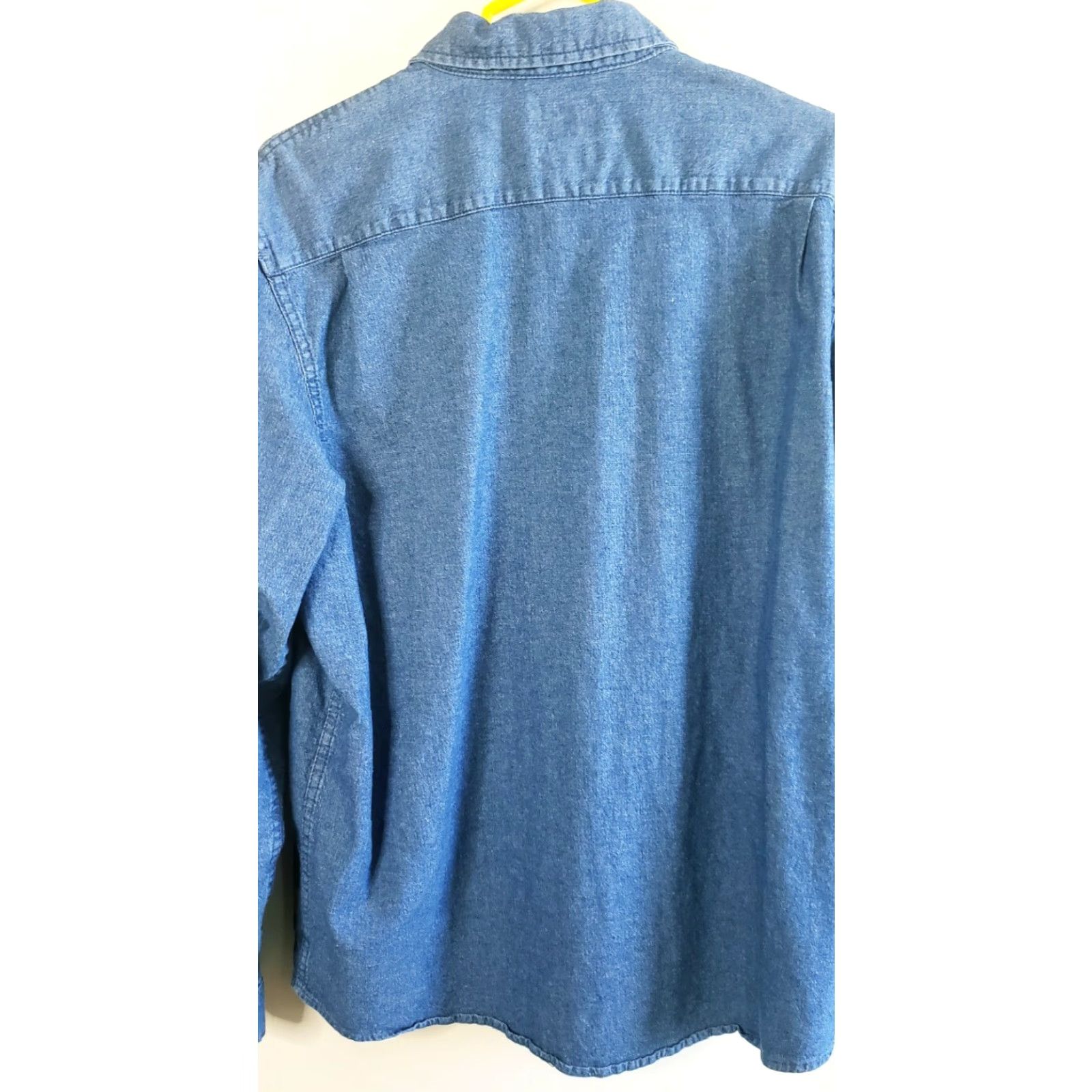 Wrangler Wrangler XL Men’s Comfort Flex Denim Long Sleeve Flap Pocket Button Up Shirt Size US XL / EU 56 / 4 - 6 Thumbnail