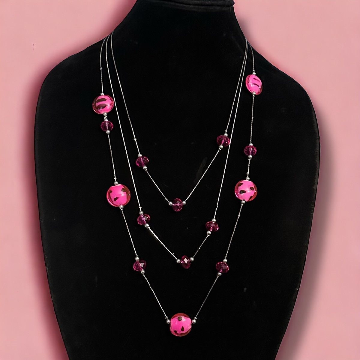 Other Silver tone layered hot pink station bead necklace Size ONE SIZE - 1 Thumbnail