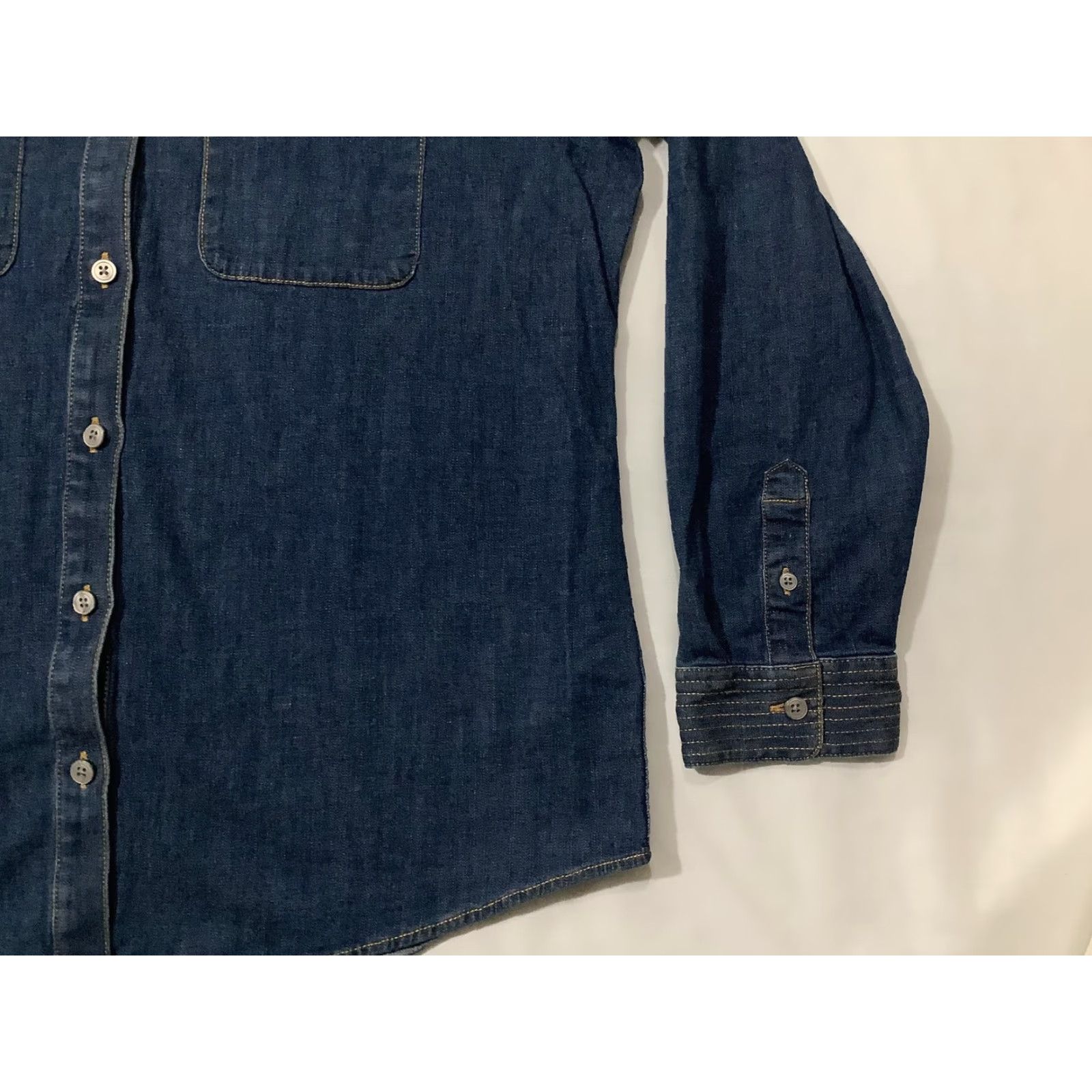 UNTUCKit UNTUCKit Shirt Womens 12 Blue Denim Jenna Button Front Long Sleeve Western Yoke UNTUCKit Shirt Women Denim Button-Up Casual Size XL / US 12-14 / IT 48-50 - 4 Thumbnail