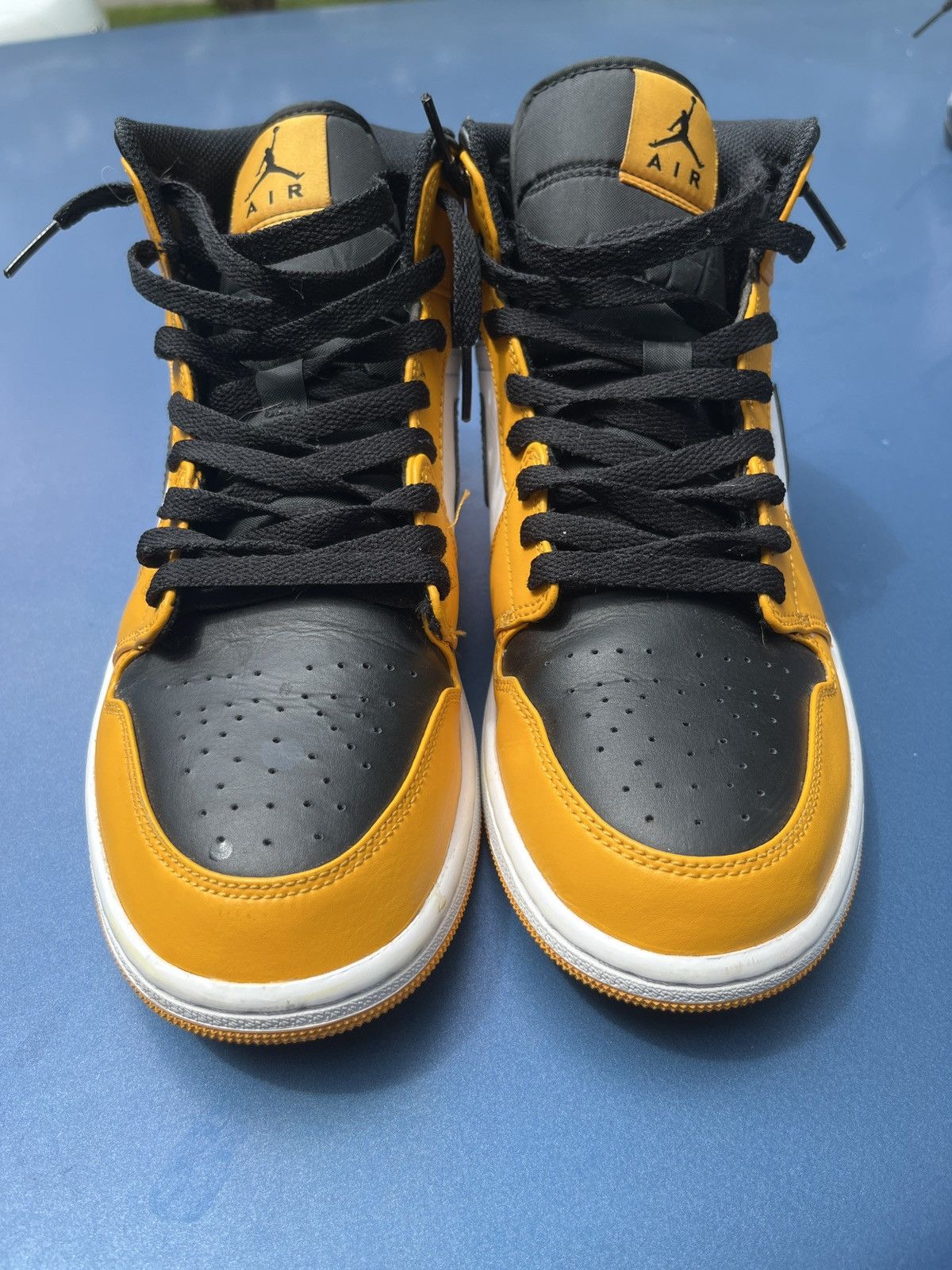 Jordan Brand Jordan 1 reverse yellow toe Size US 10 / EU 43 - 4 Thumbnail