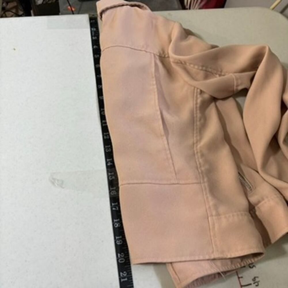 Kenneth Cole Kenneth Cole New York Women's Tan Moto Jacket Size S Long Sleeve Zippered Baddie Size S / US 4 / IT 40 - 9 Thumbnail