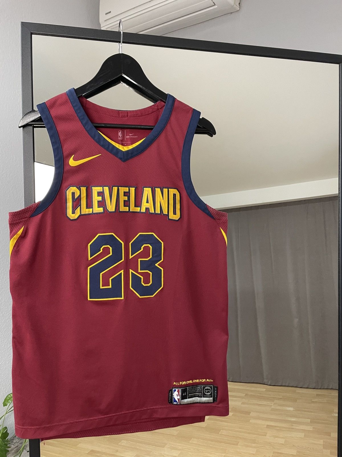 Nike Nike Lebron James #23 Official Game Soccer Jersey Size US M / EU 48-50 / 2 - 3 Thumbnail