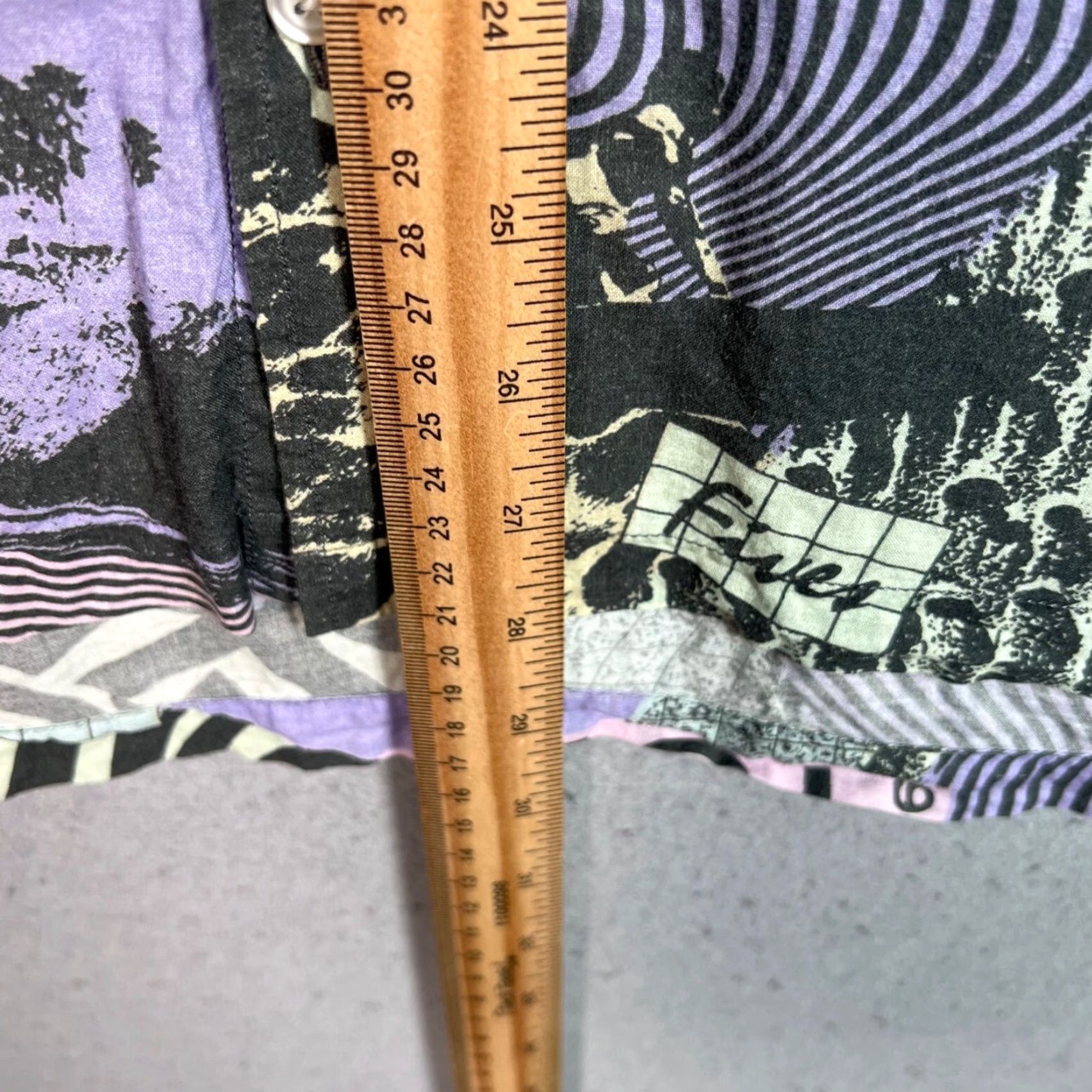 Topman VINTAGE Topman Graphic Print Button-Up Shirt Short Sleeve Adult Medium Purple Mens Size US M / EU 48-50 / 2 - 7 Thumbnail