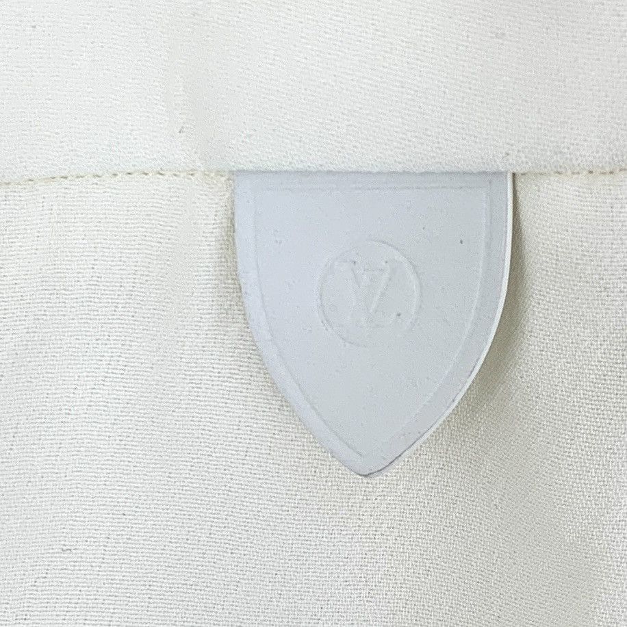 Louis Vuitton Louis Vuitton White Logo Leather Tag Casual Shorts K26WX Size 25" / US 0 / IT 36 - 8 Thumbnail