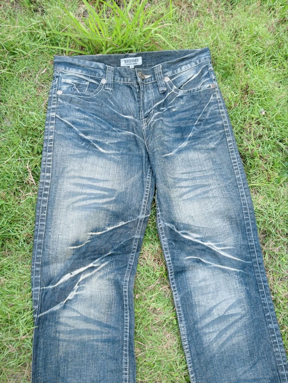 LOWBOX JAPANESE LOWBOX DISTRESSED LOOK JEANS Size US 33 - 4 Thumbnail