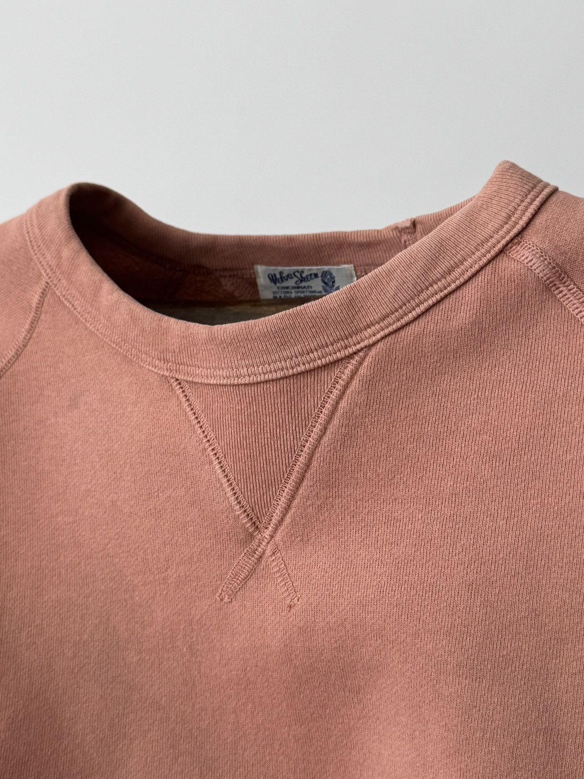 Velva Sheen Velva Sheen USA 10oz. ‘WV’ Raglan Sweatshirt Size US L / EU 52-54 / 3 - 3 Thumbnail