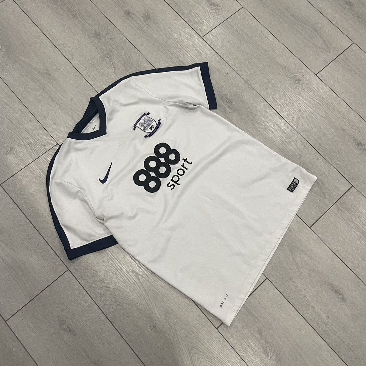 Nike Nike 888 sport PP PRESTON NORTH END tee Shirt Jersey Size US L / EU 52-54 / 3 - 1 Thumbnail
