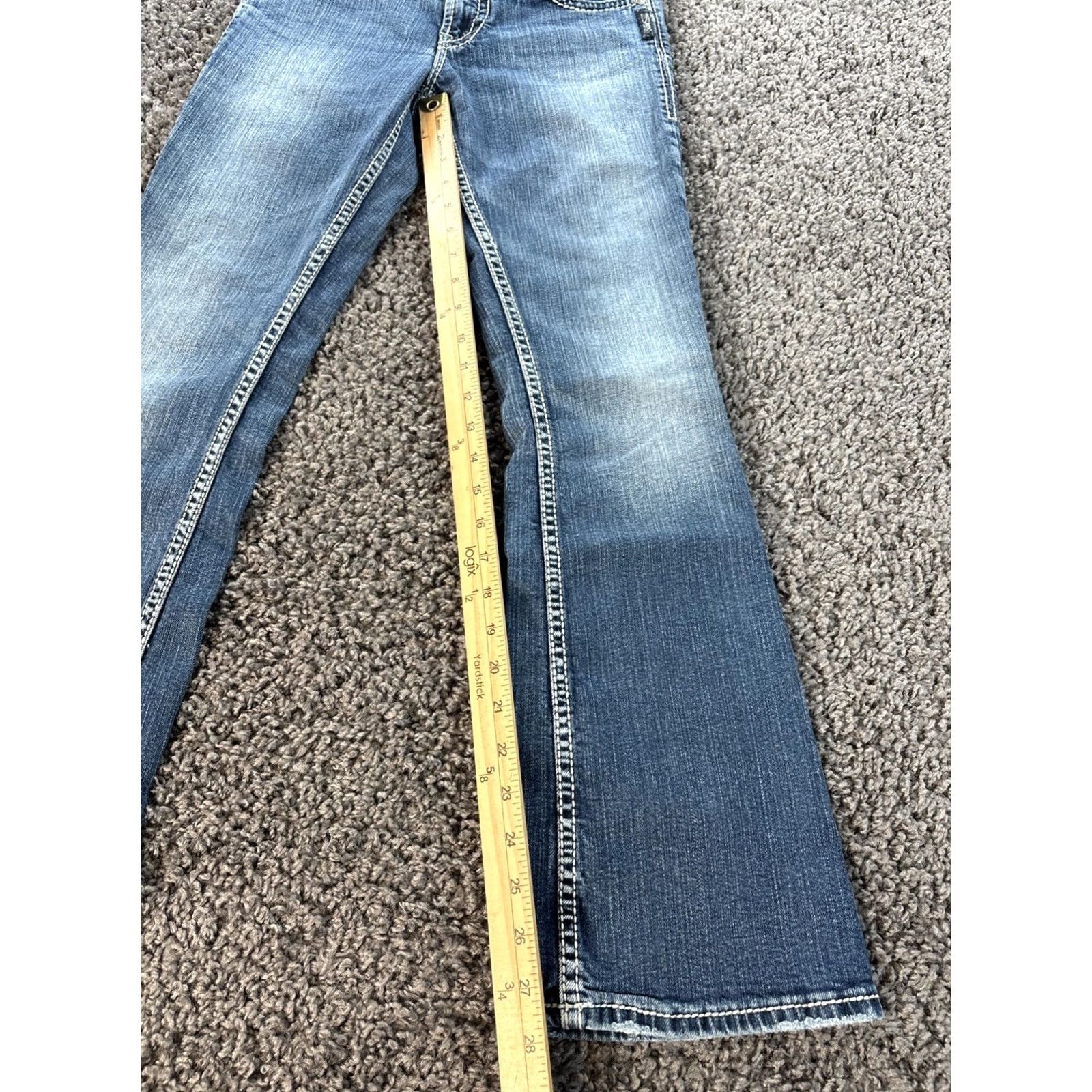 Silver Jeans Co. VINTAGE Silver Jeans Suki Jeans Womens 26x28 Low Rise Light Wash Contrast Stitch Y2K Bootcut Womens Bohemian Blue 26 28 Inseam Mens? Size 26" / US 2 / IT 38 - 2 Thumbnail