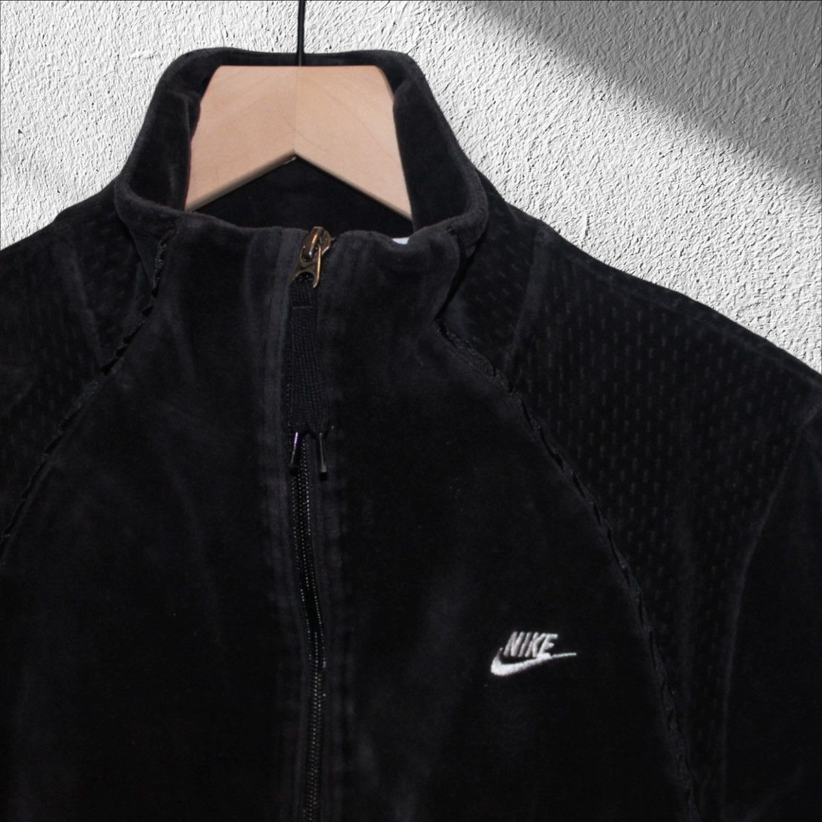Nike × Vintage Vintage Y2K Women’s Nike Velour Velvet Track Jacket Size L / US 10 / IT 46 - 3 Thumbnail