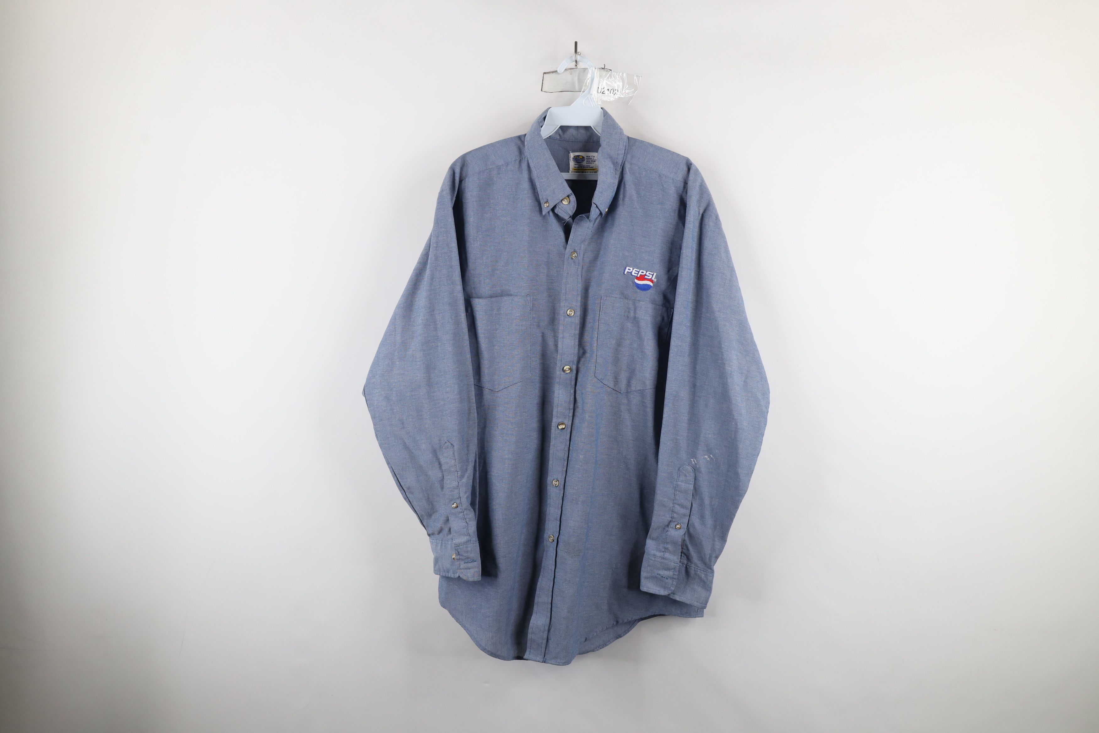 Vintage Vintage 90s Spell Pepsi Co Chambray Button Down Shirt USA Size US L / EU 52-54 / 3 - 1 Thumbnail