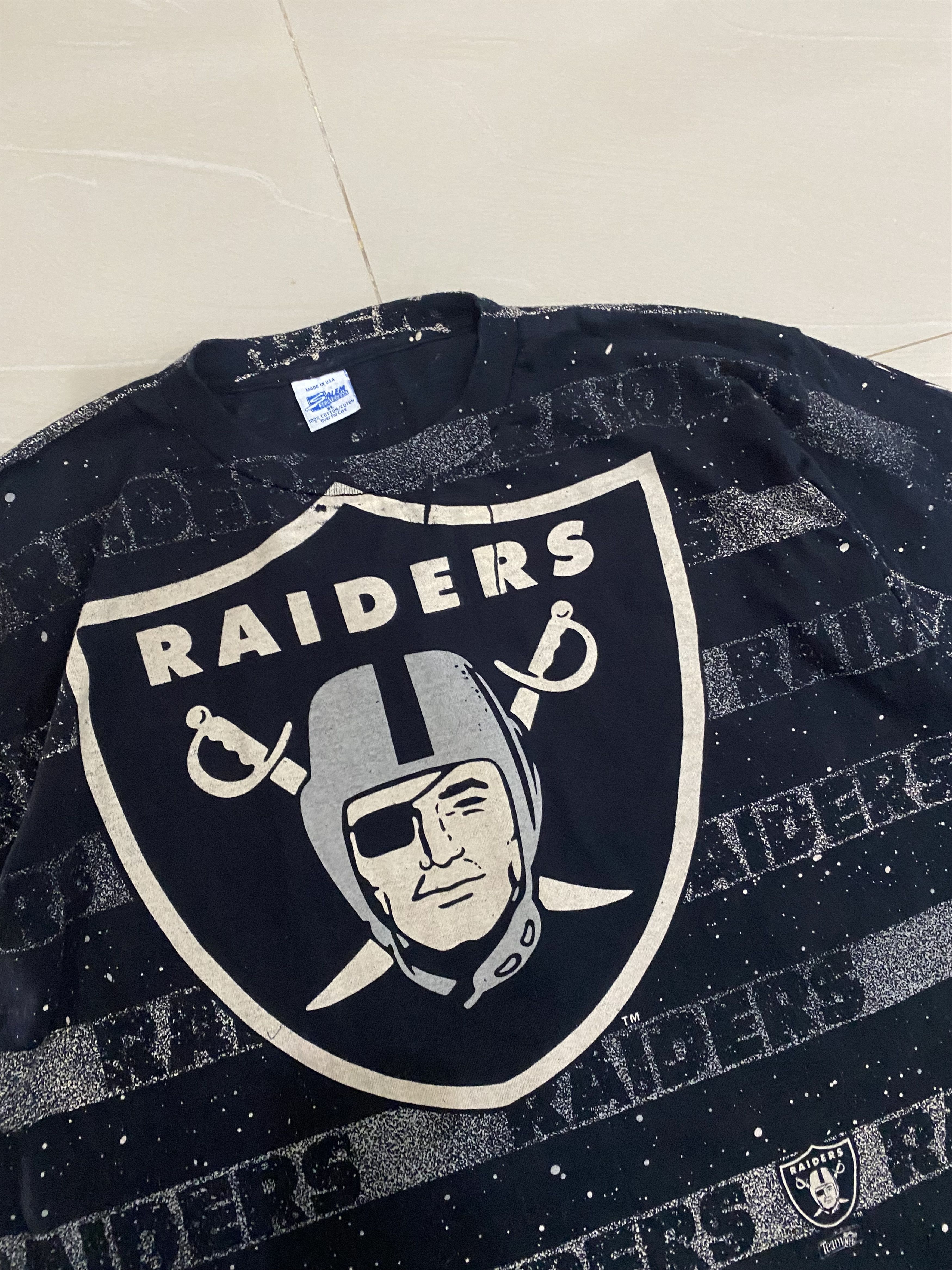 NFL 90s Nfl Raiders Team Overprint Salae Singlestitch Size US XL / EU 56 / 4 - 2 Thumbnail