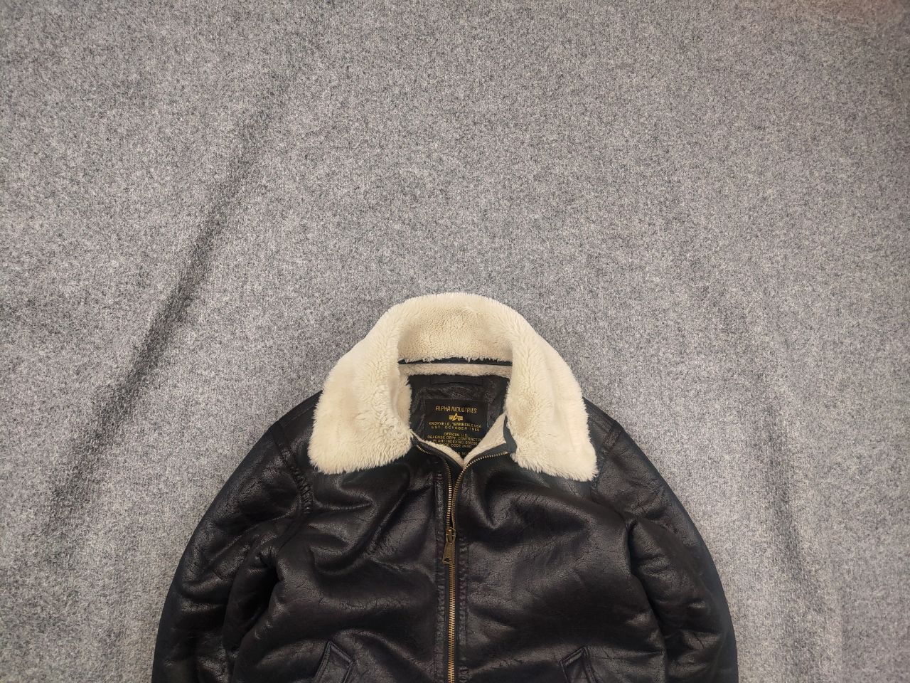 Alpha Industries Alpha Industries B3 Flying Faux Shearling Jacket Vintage Size US M / EU 48-50 / 2 - 1 Thumbnail