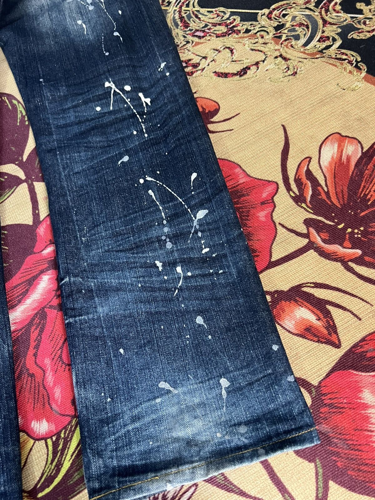 Japanese Brand VINTAGE ROOT THREE STYLE DISTRESSED PAINTER JEANS Size US 33 - 13 Thumbnail