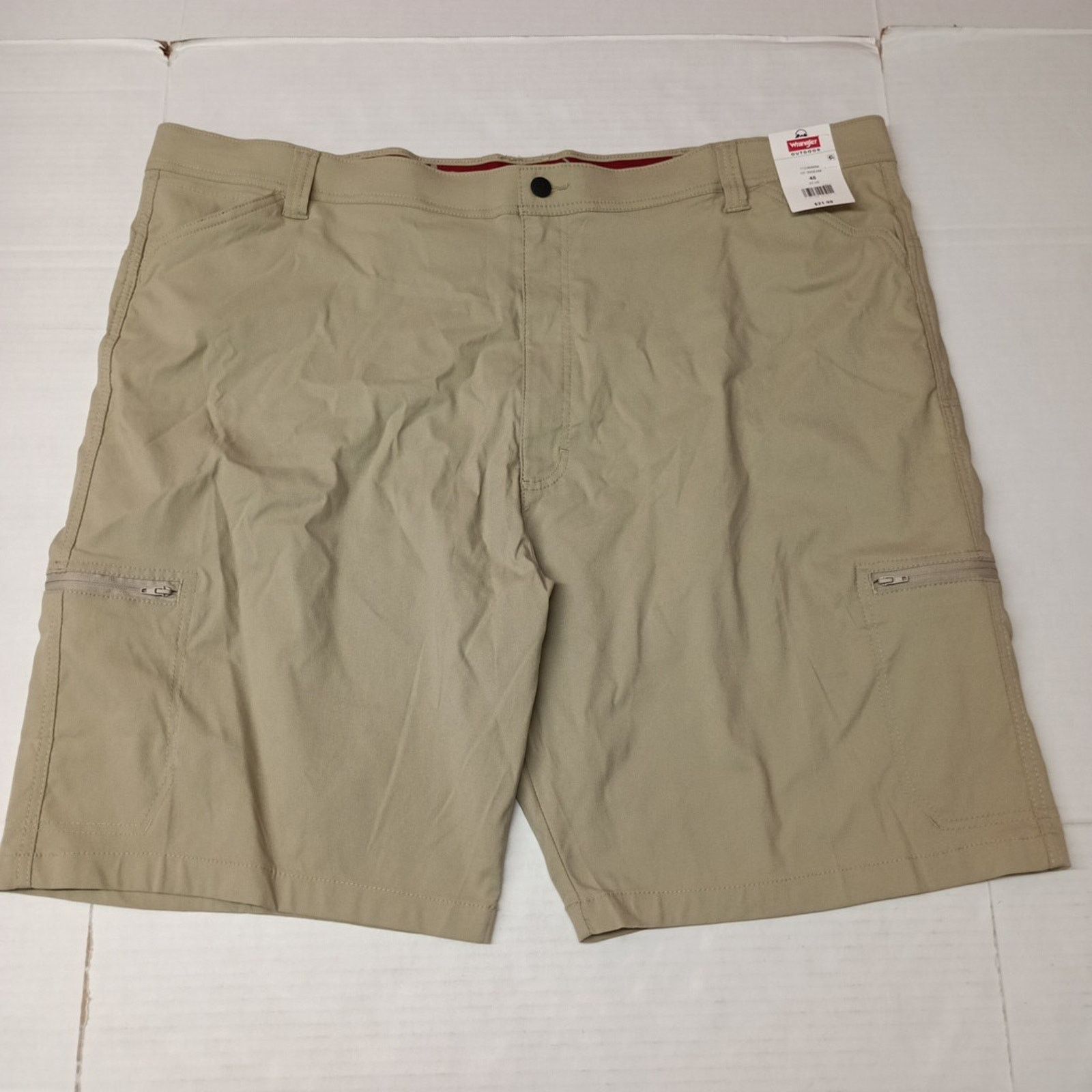 Wrangler Wrangler Cargo Shorts Men's Size 48 Beige 10" Inseam Relaxed Size US 44 / EU 60 - 1 Thumbnail