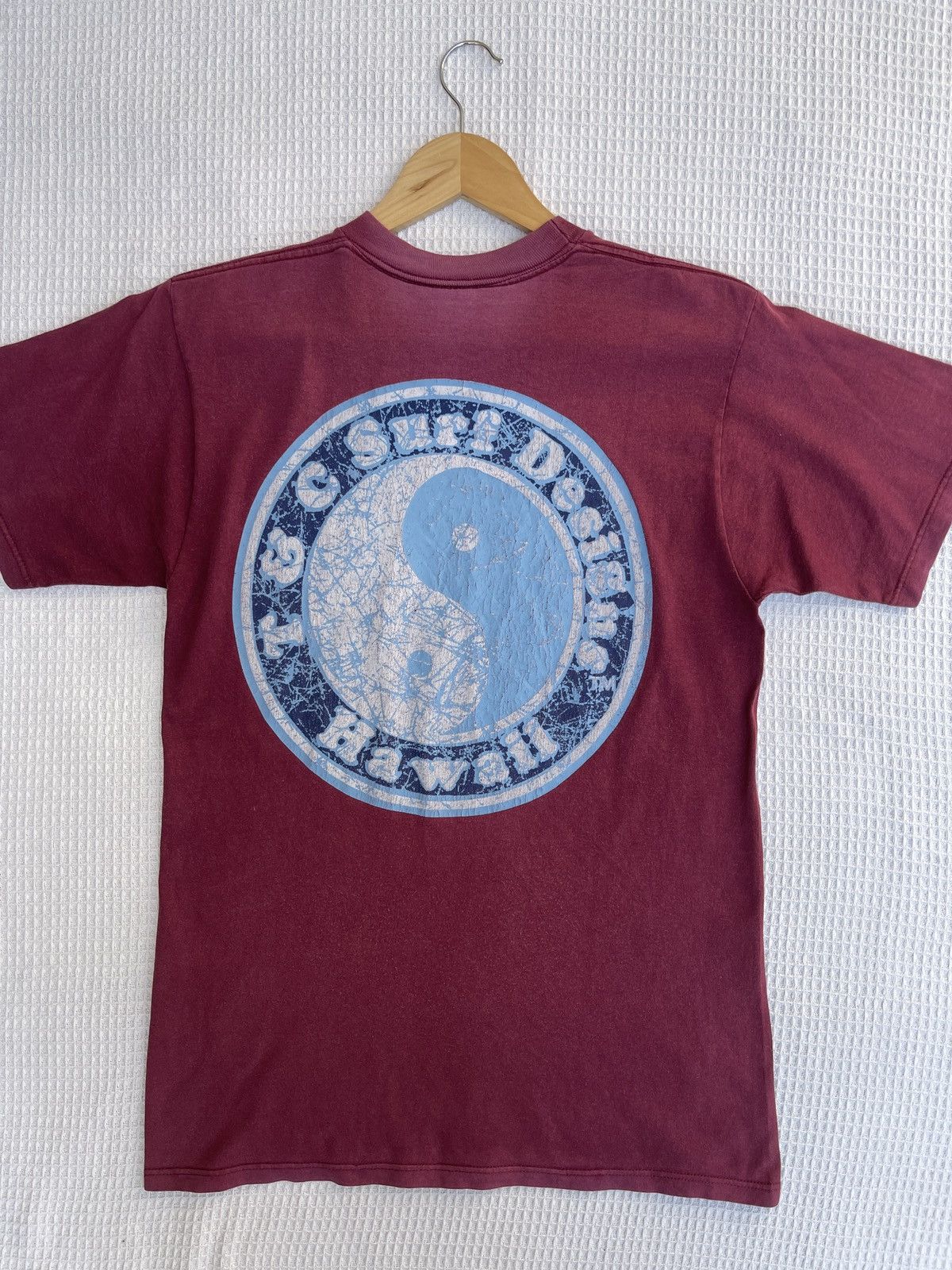 Vintage Last Drop🔥Vtg 90s T&C SURF Design Hawaii Sun Faded T Shirt Size US M / EU 48-50 / 2 - 3 Thumbnail
