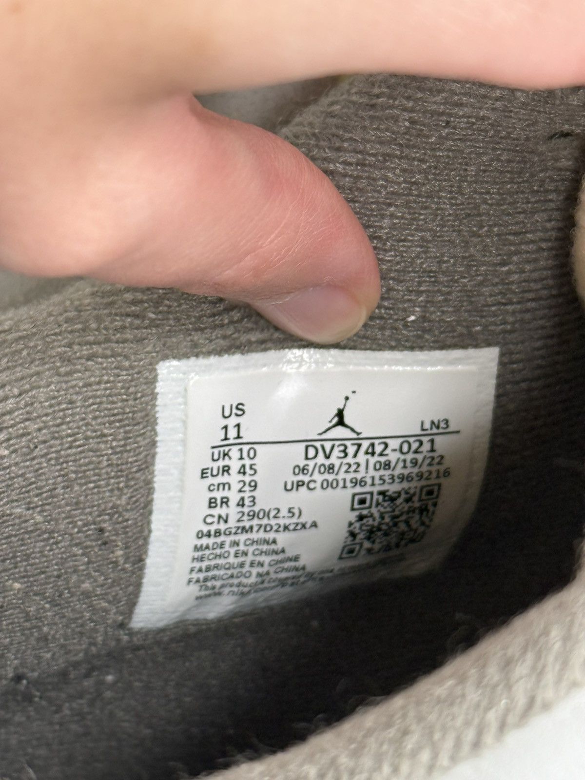 Nike Jordan 4 Retro SE Craft Photon Dust Size US 11 / EU 44 - 3 Thumbnail
