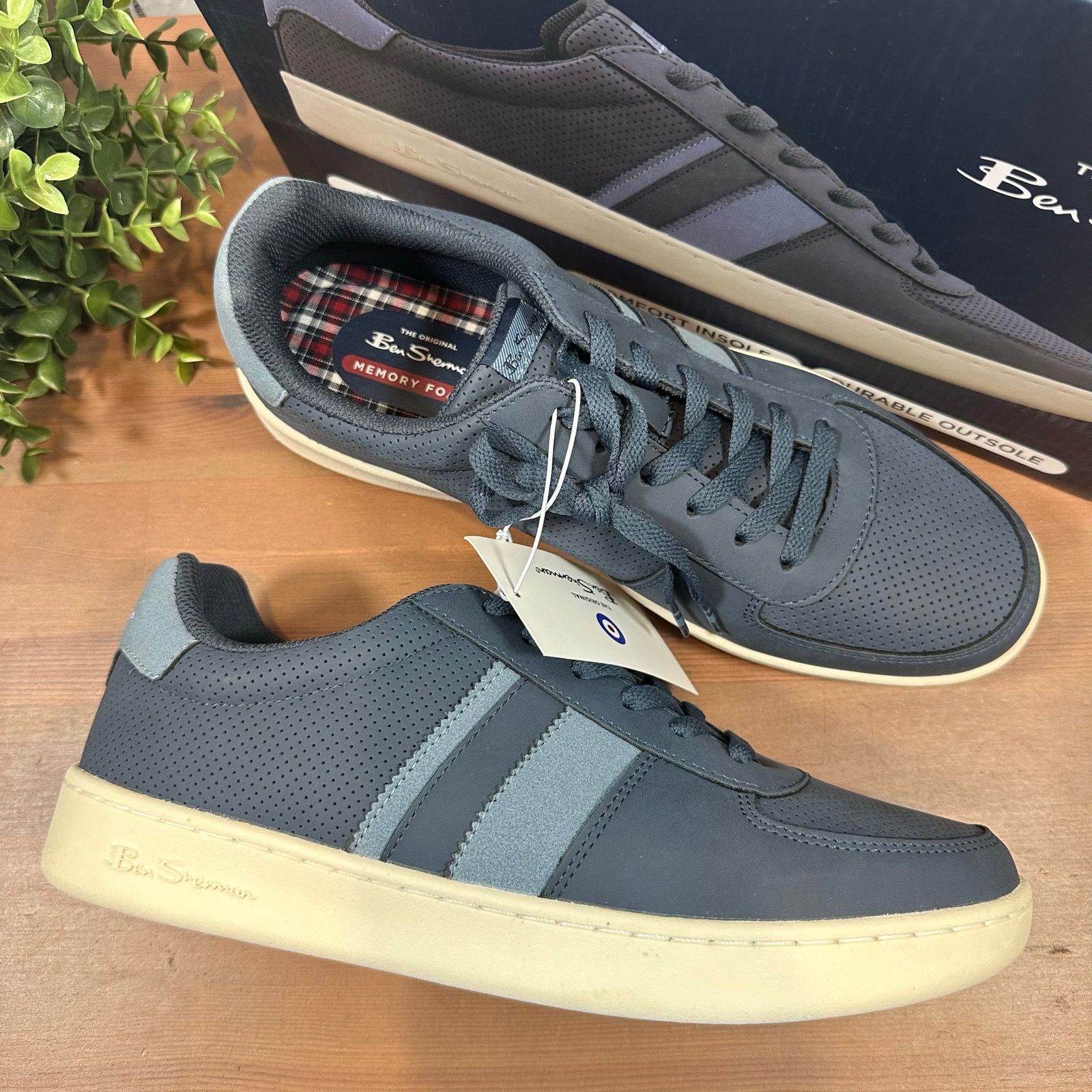 Ben Sherman Ben Sherman Men's Webber Navy Sneakers Size 10 Size US 10 / EU 43 - 2 Thumbnail