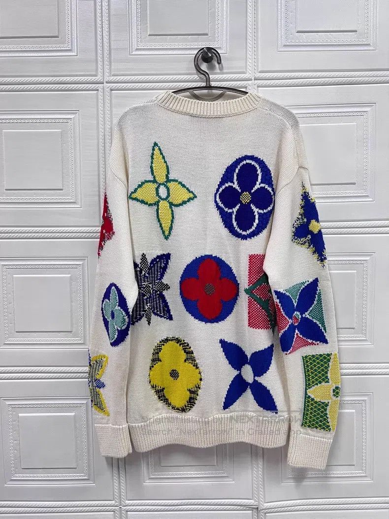 Louis Vuitton Louis Vuitton Classic Big Three Flower Full Print Knitted Size US L / EU 52-54 / 3 - 2 Thumbnail