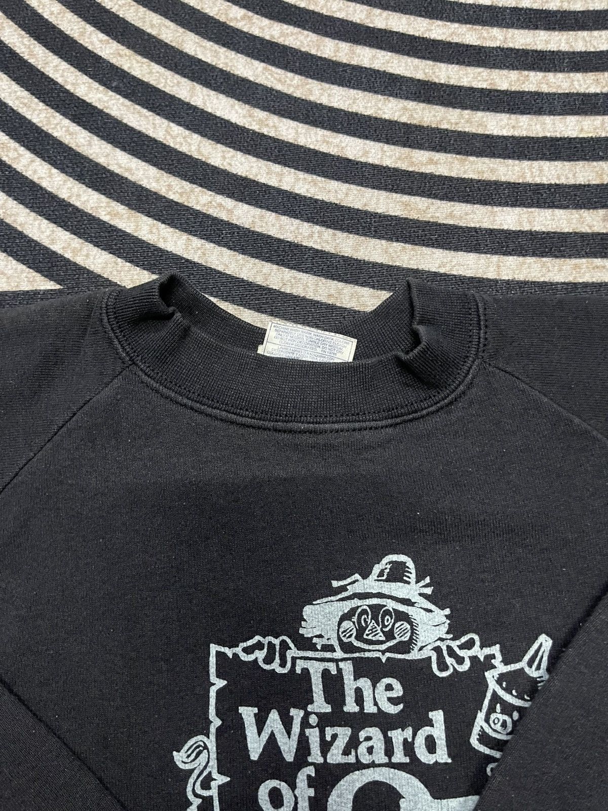 Disney 90s THE WIZARD OF OZ THEATRE SWEATSHIRT NICELY FADED Size M / US 6-8 / IT 42-44 - 7 Thumbnail