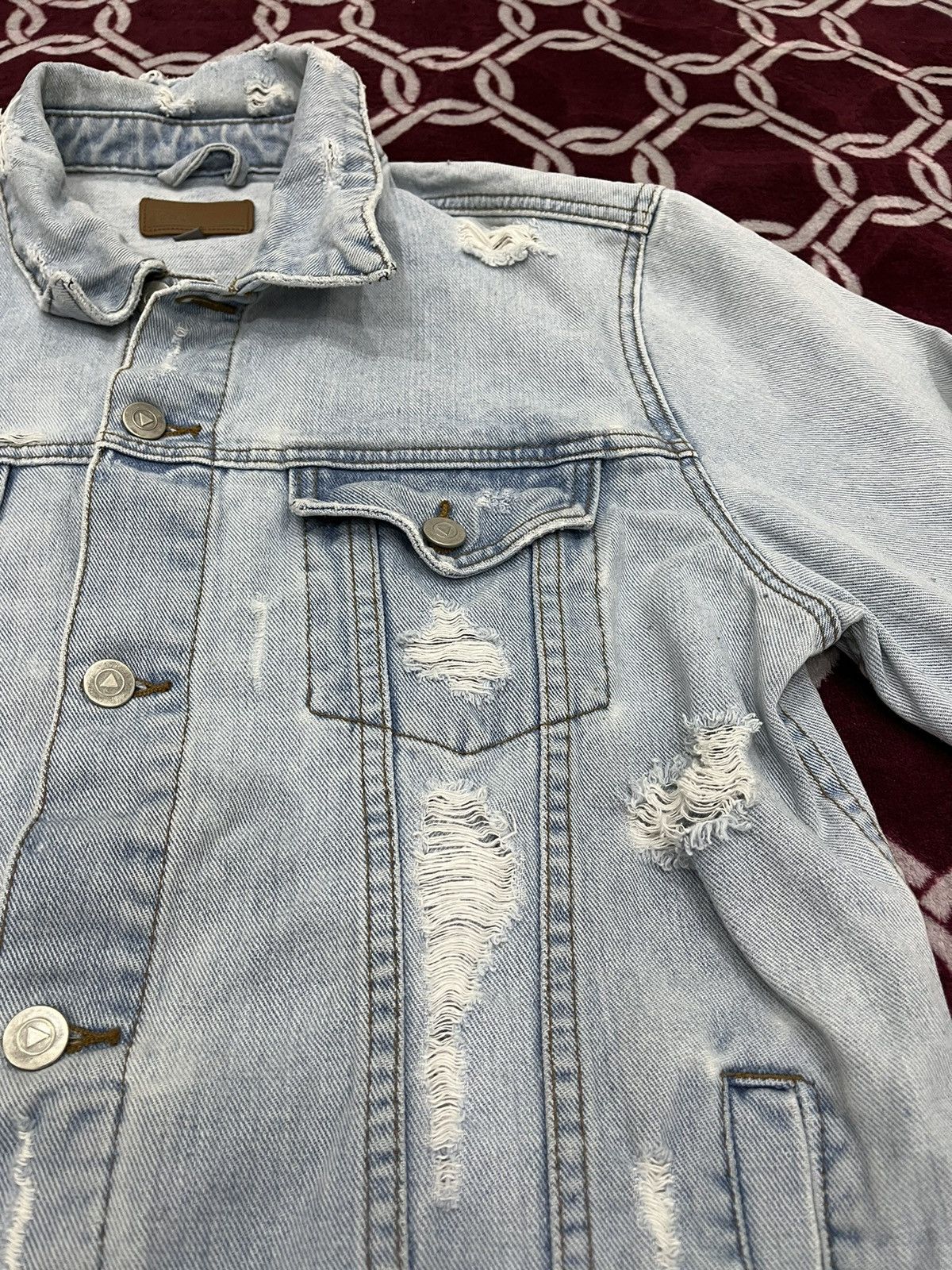 Asos Asos Ripped Trucker Denim Jacket Size US L / EU 52-54 / 3 - 7 Thumbnail