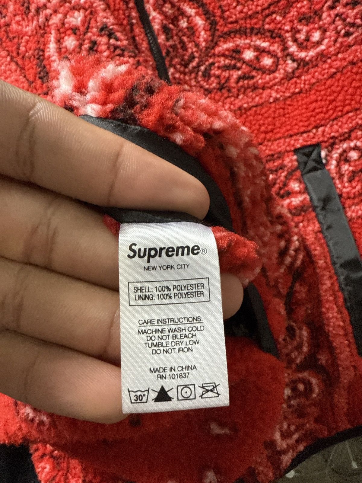 Supreme Red bandana supreme reversible jacket. Size US L / EU 52-54 / 3 - 4 Thumbnail
