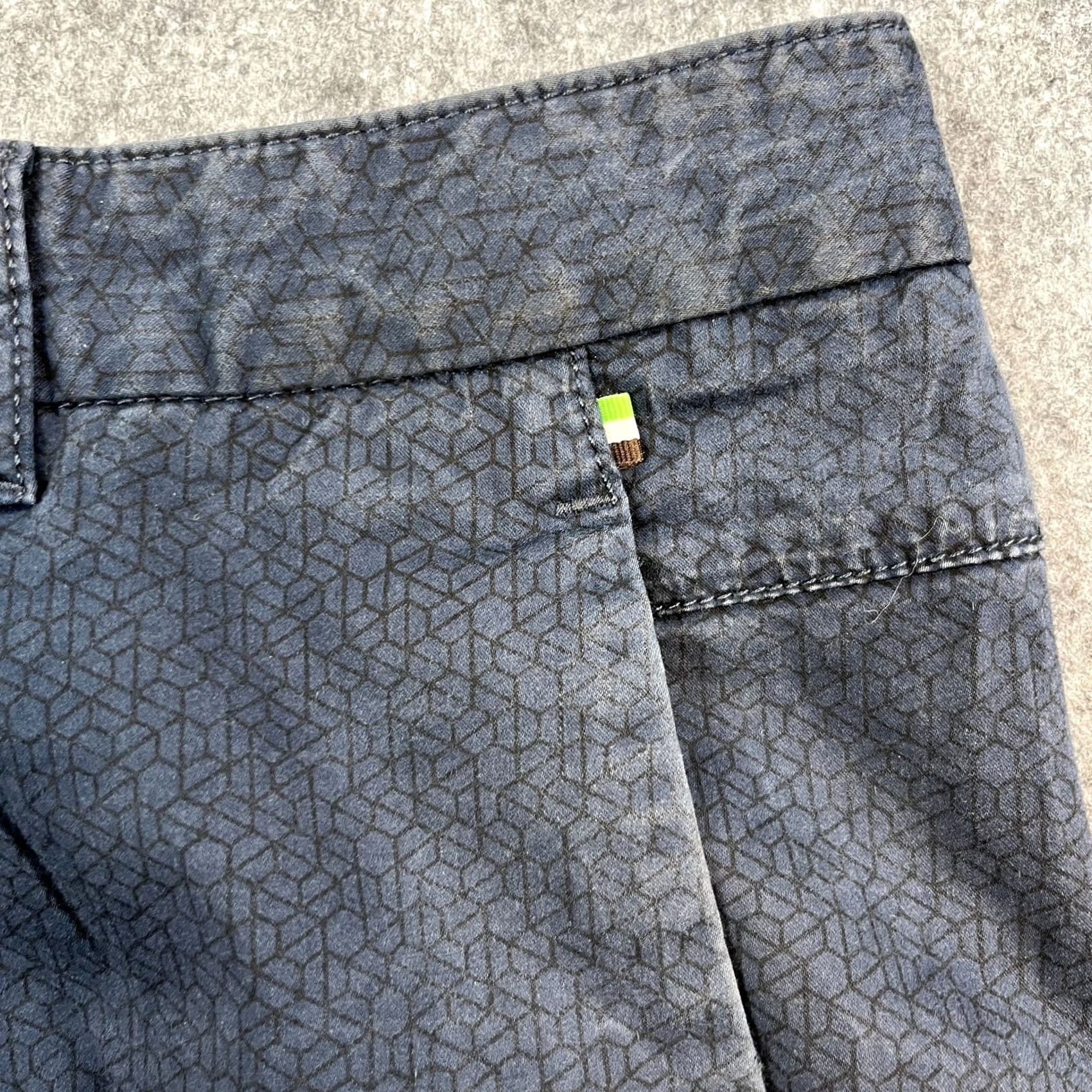 Hugo Boss Hugo Boss Mens Chino Trousers Pants Slim Tapered 32 Blue Modern Geometric Chino Trousers Slim 32 Mens Blue Size US 32 / EU 48 - 7 Thumbnail