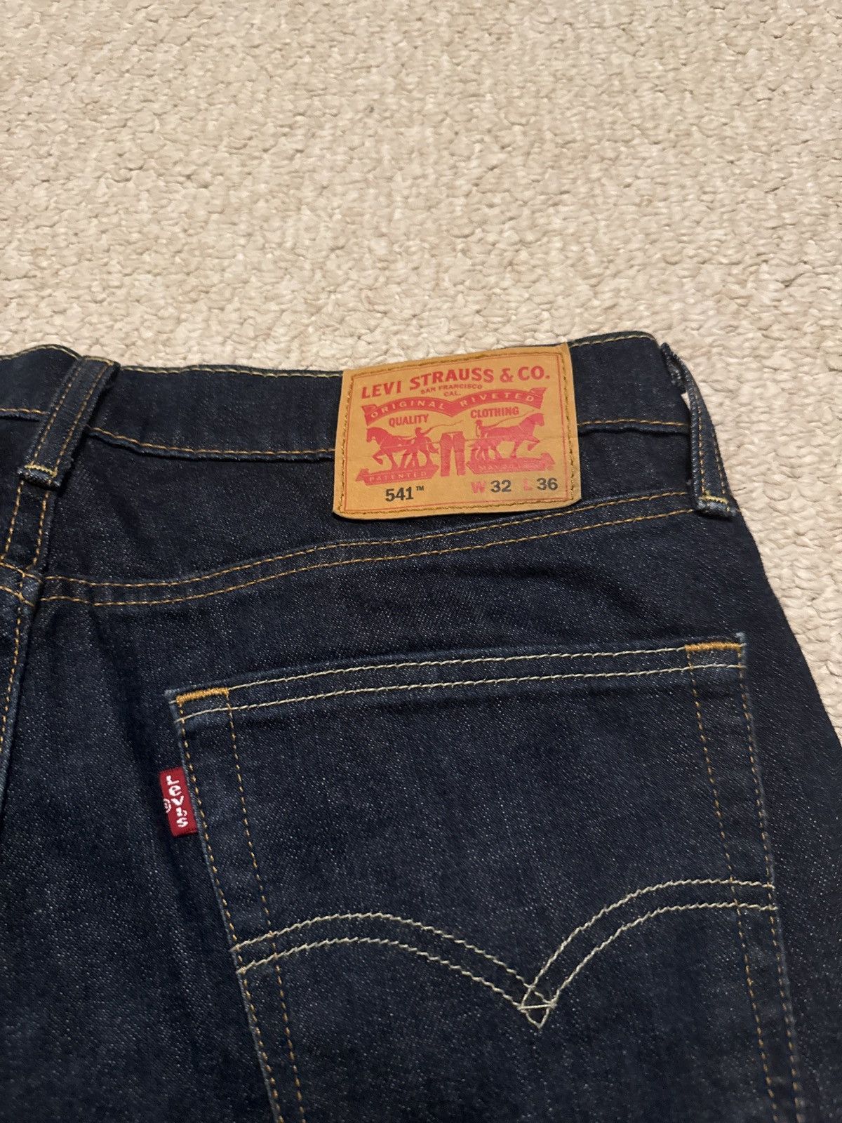 Levi's Vintage Clothing LEVIS 541 RINSED JEANS Size US 32 / EU 48 - 3 Thumbnail