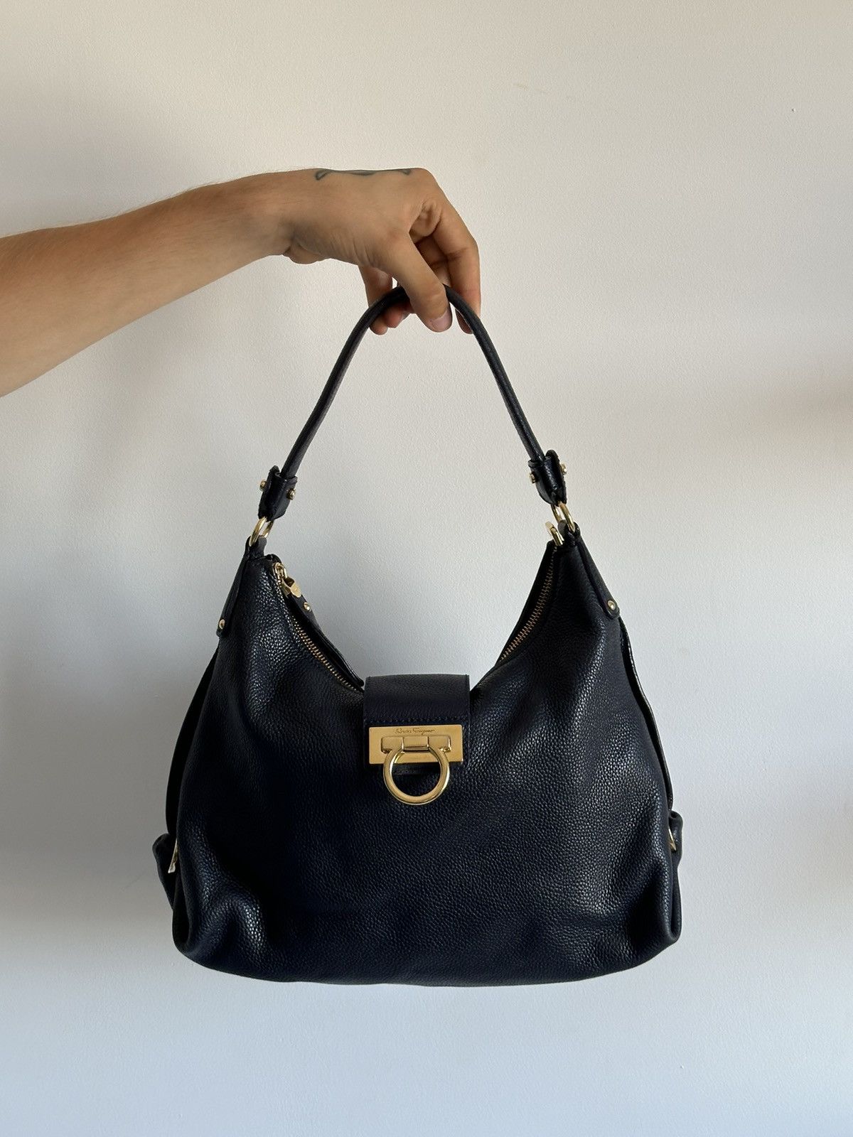 Salvatore Ferragamo Salvatore Ferragamo Blue Pebbled Leather Gancini Hobo Bag Size ONE SIZE - 2 Thumbnail