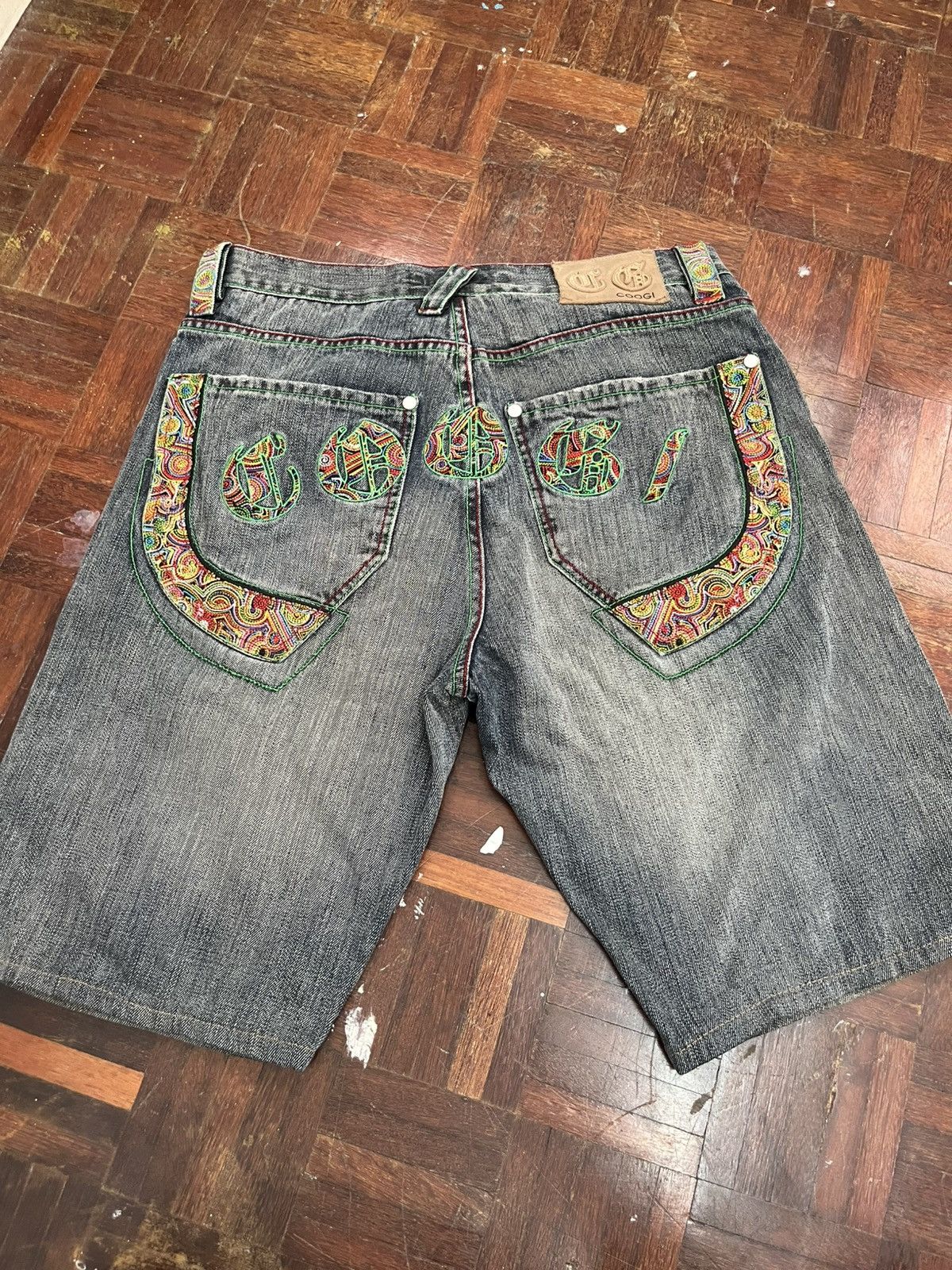 Coogi 🔥Coogi Tribal Multicolour Embroidered Cropped Jeans Size US 35 - 9 Thumbnail