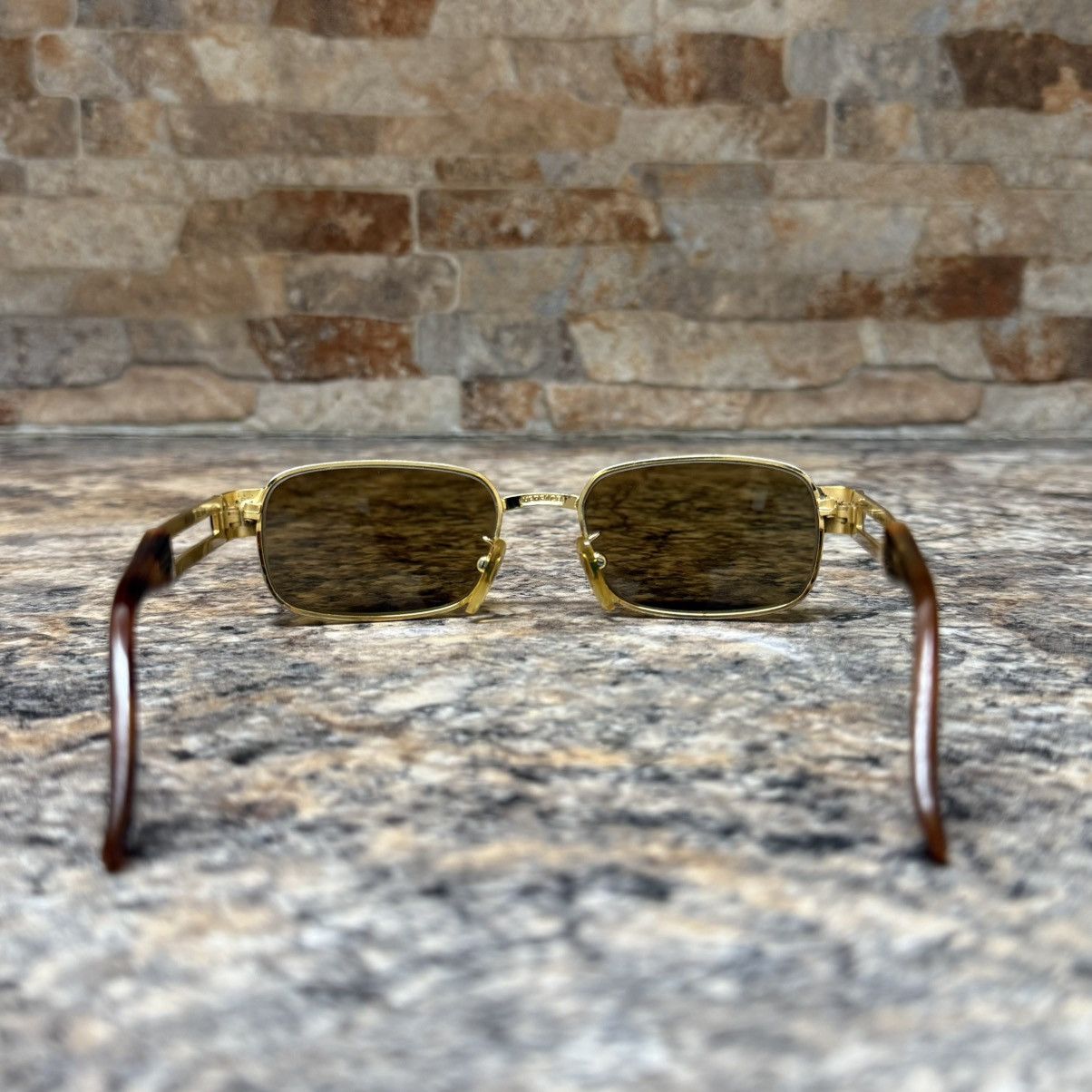 Versace Vintage Versace S 39 Gold Tortoise Shell Sunglasses 90s Size ONE SIZE - 5 Thumbnail