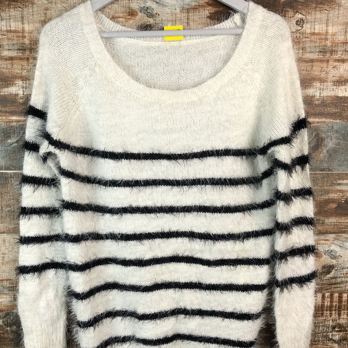 Homespun Knitwear × Japanese Brand × OVER THE STRiPES DLL Latina Stripe White fur shaggy mohair Knitwear #C057 Size M / US 6-8 / IT 42-44 - 5 Thumbnail