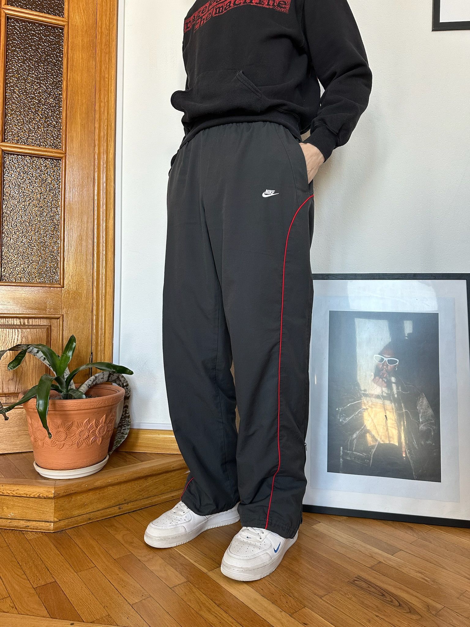 Nike Vintage Nike Baggy Track Pants size L Drill Swoosh Y2K USA Size US 34 / EU 50 - 8 Thumbnail