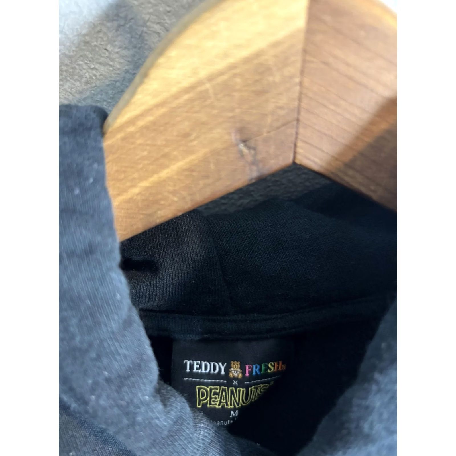 Teddy Fresh Teddy Fresh Peanuts Hoodie Mens Medium Black Embroidered Woodstock Snoopy Graphic Pullover Hooded Pockets Size US M / EU 48-50 / 2 - 4 Thumbnail