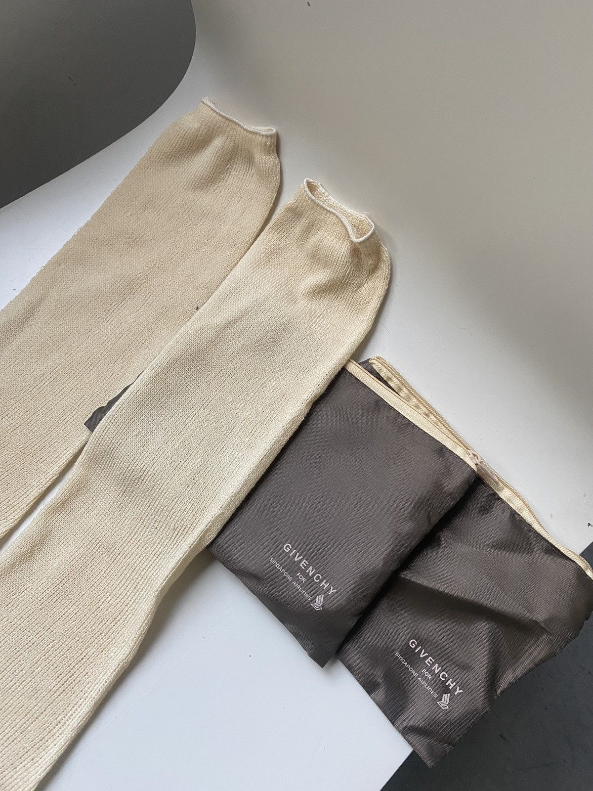Givenchy Givenchy Linen Socks Veryrare , Streetwear style Gucci,Prada Size ONE SIZE - 5 Thumbnail