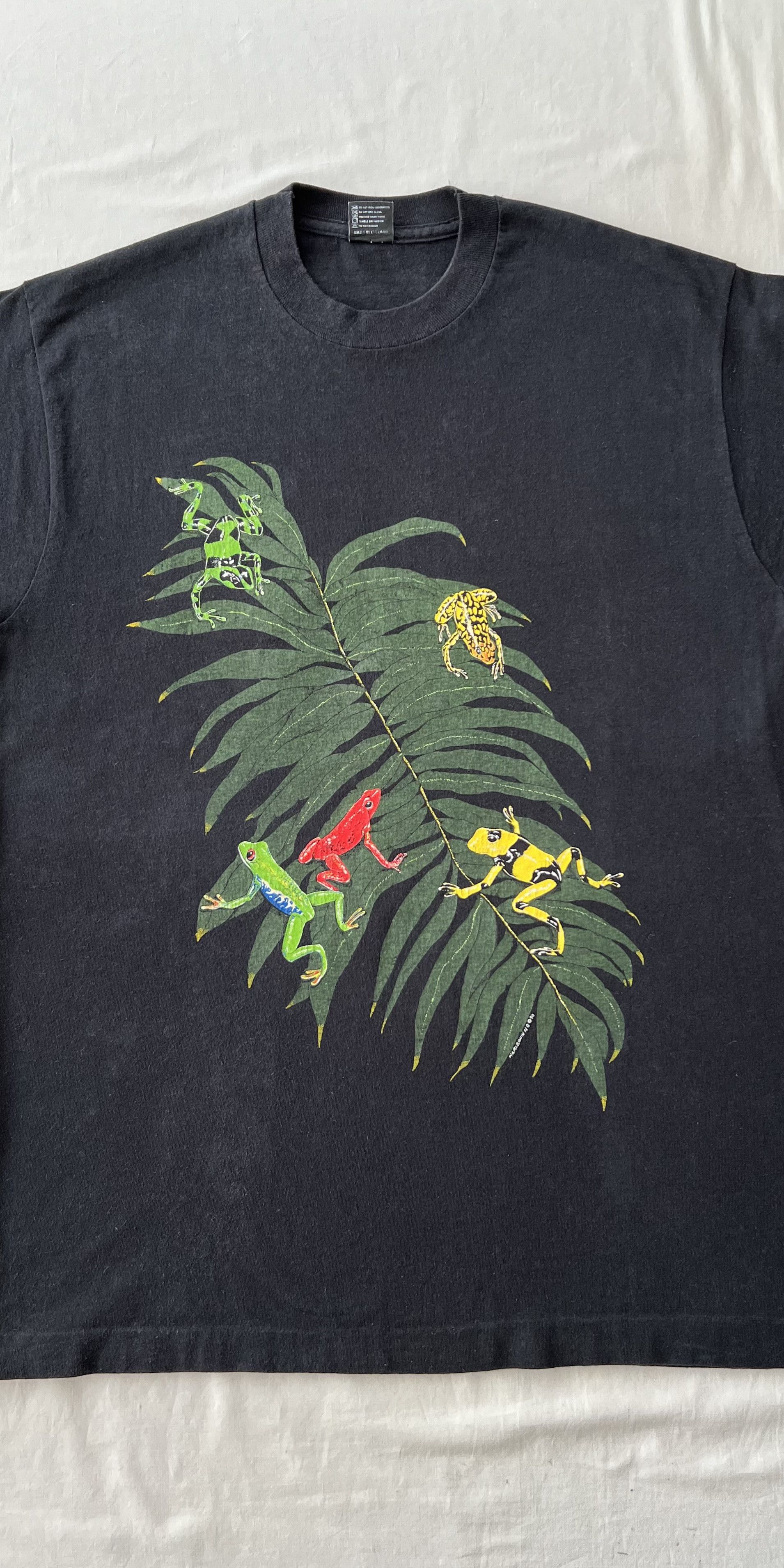 Vintage Vintage 1990 Harlequin Frog Animal Nature Black T-shirt Size US XL / EU 56 / 4 - 5 Thumbnail