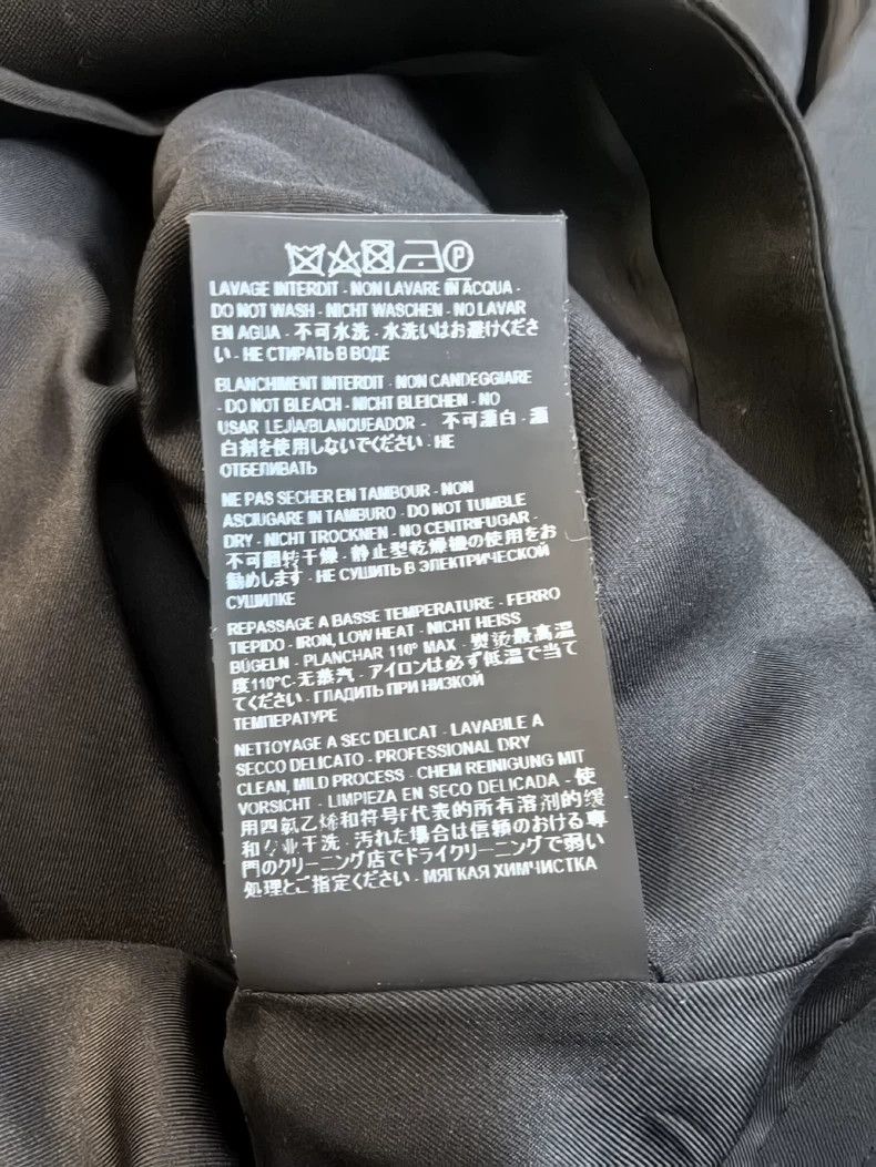 Yves Saint Laurent Saint Laurent Black Fashion Suit 2502-Nextarrow Size XXS / US 00 / IT 34 - 6 Thumbnail