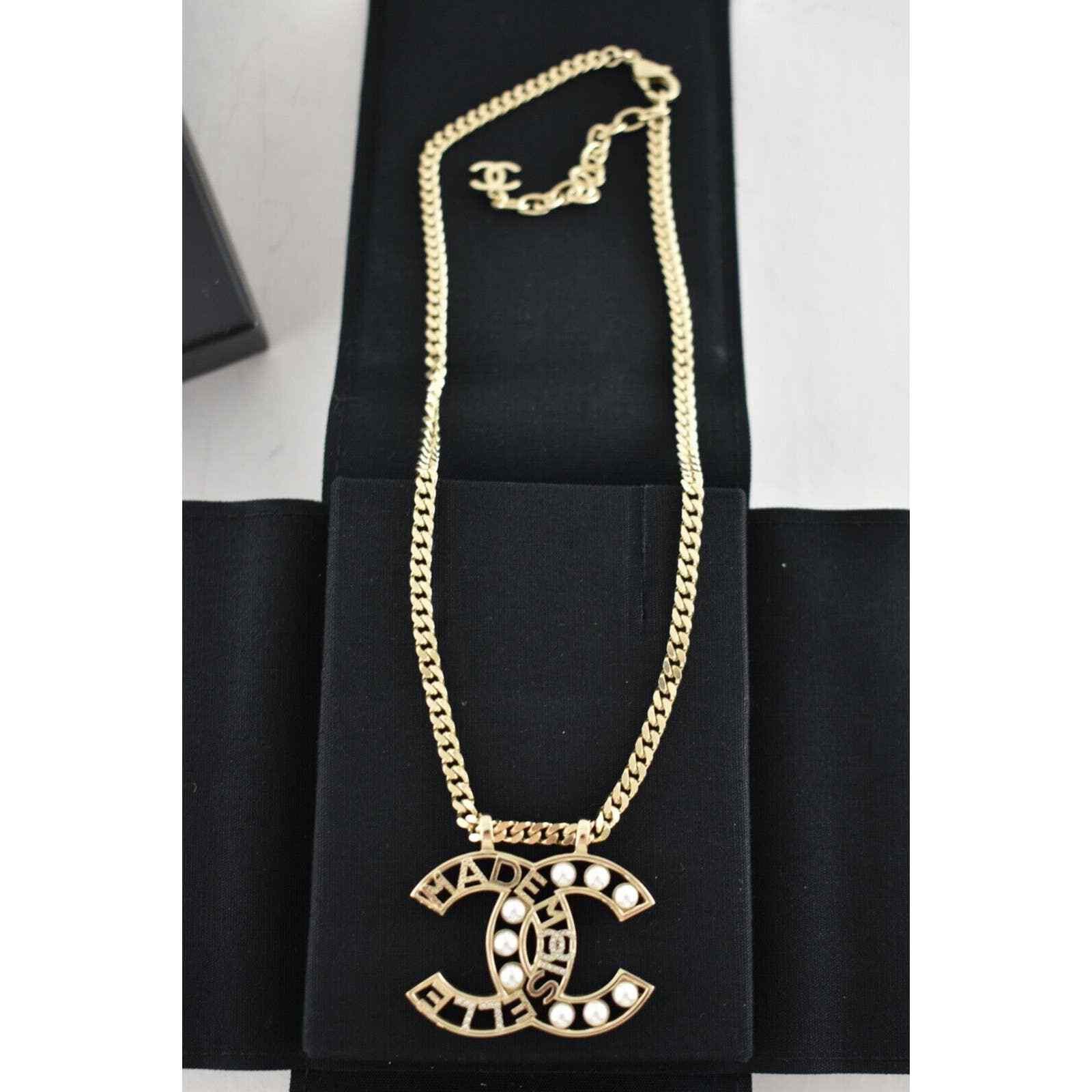Chanel Chanel 22P Gold Metal Pearl Mademoiselle Pendant Necklace Size ONE SIZE - 9 Thumbnail
