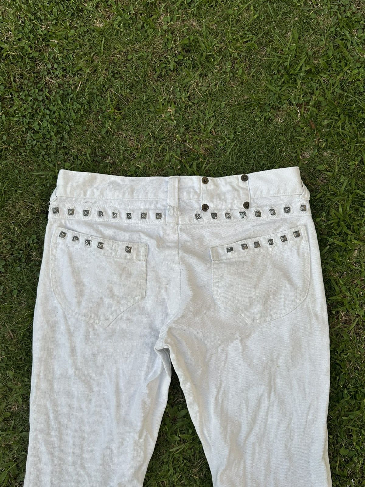 semanticdesign Semanticdesign Studded Pocket Flare White Denim Size US 30 / EU 46 - 3 Thumbnail